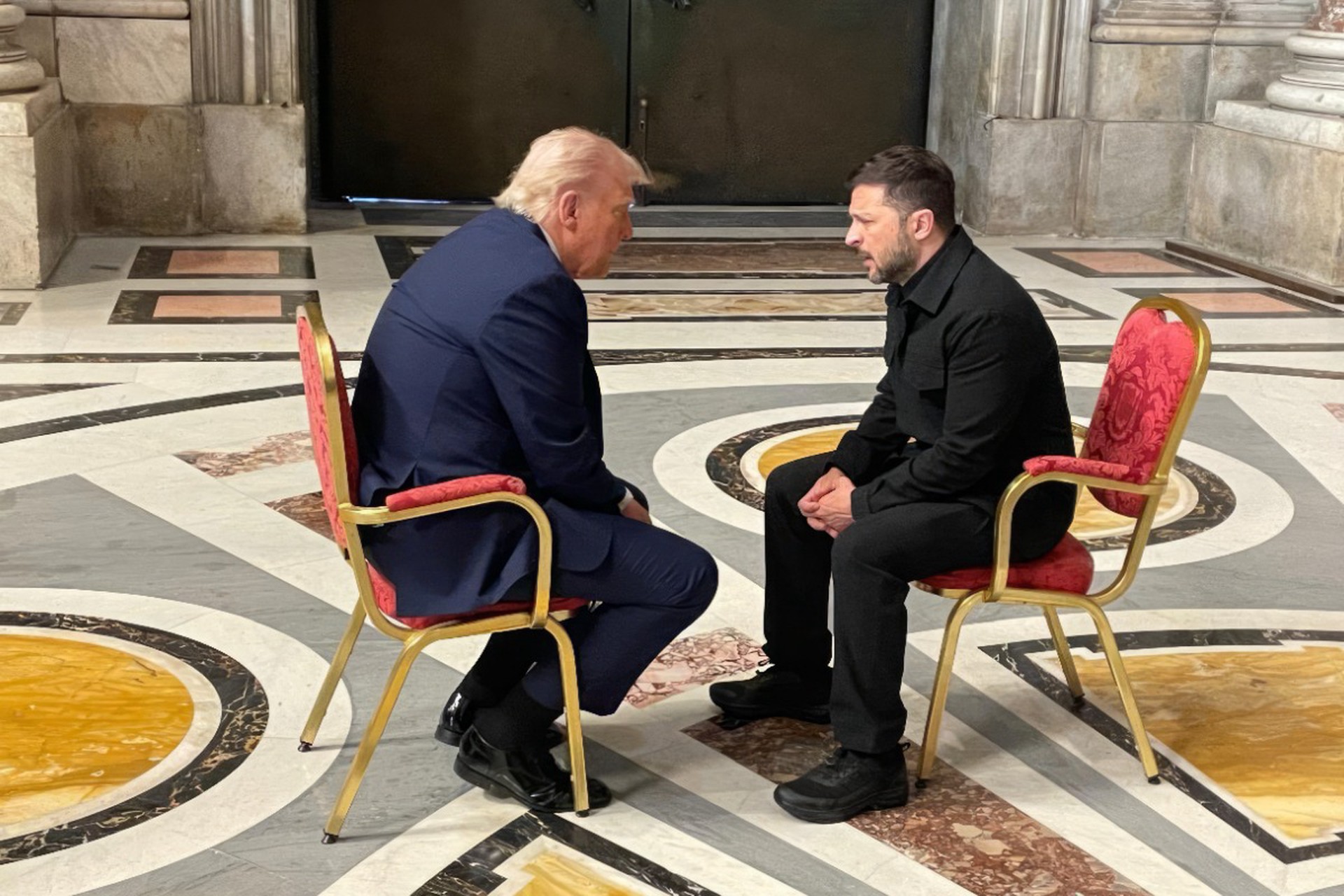 Трамп сказал Зеленскому, что Россия сильнее Украины