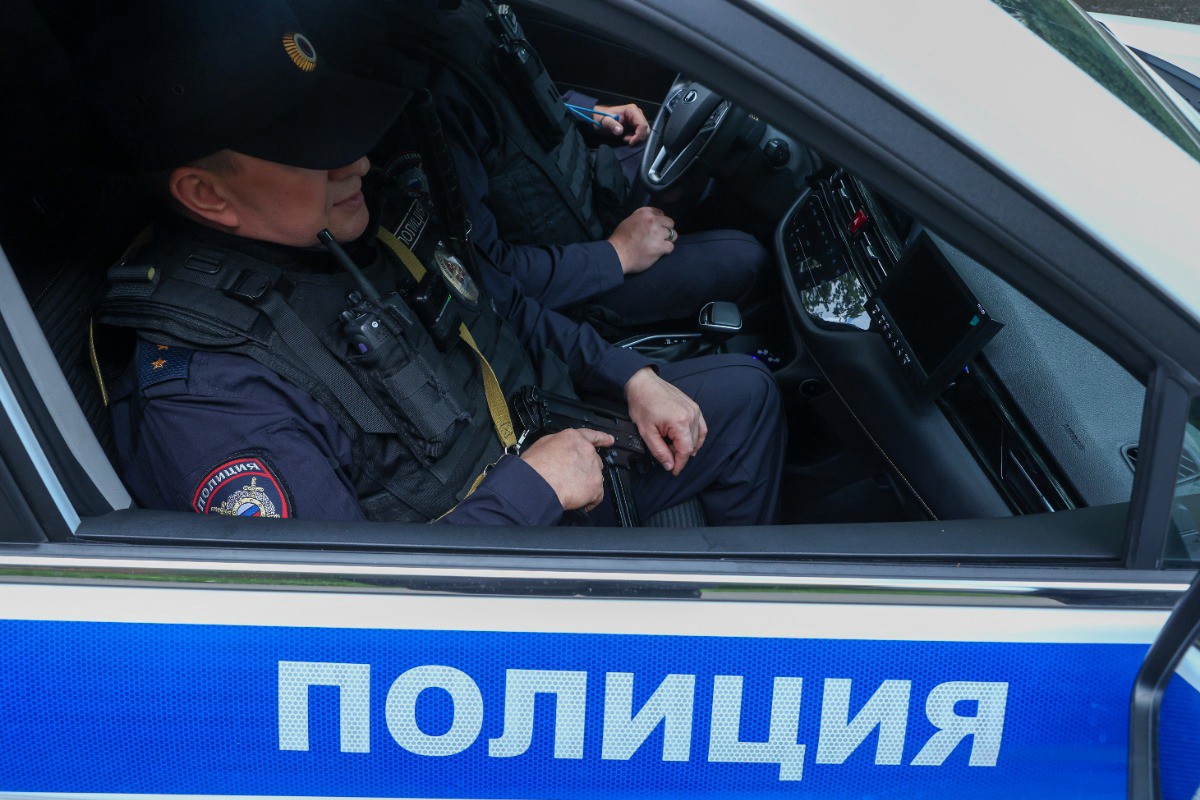 Полиция задержала одного из участников скандальных приставаний в Москве
