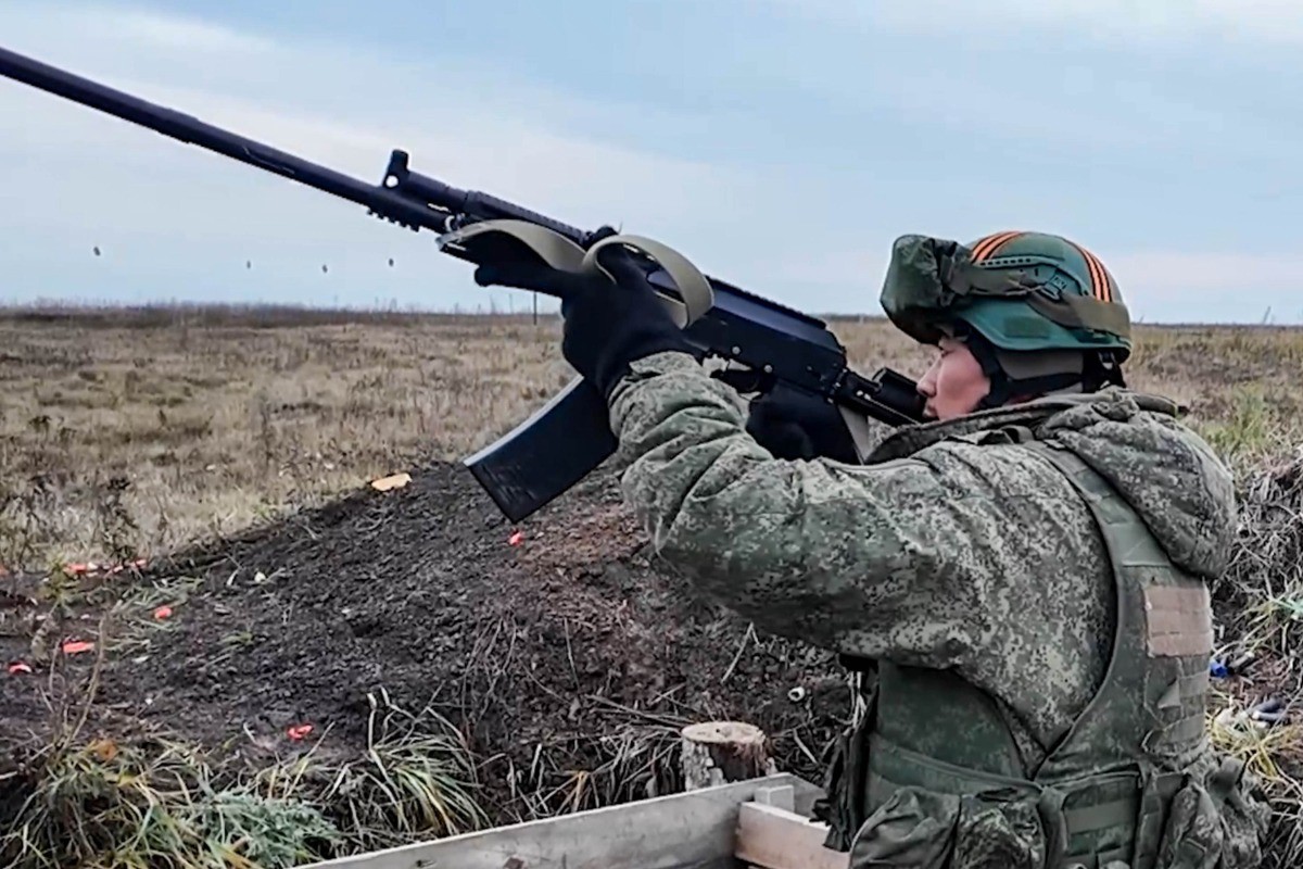 Военный ВС РФ показал послания раненных под Курском бойцов КНДР