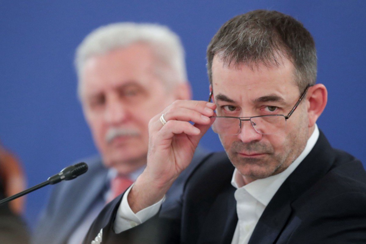С назвавшего активистку «свиньей» Певцова требуют компенсацию в 70 тыс.