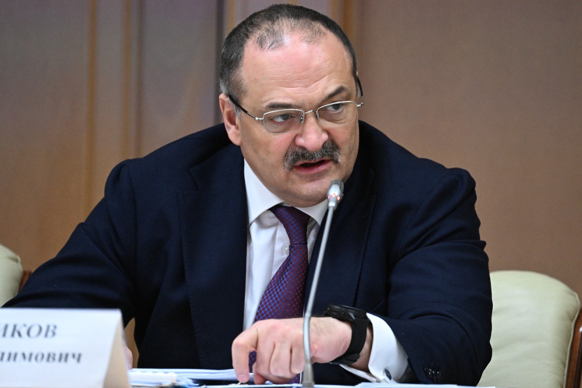 Меликов призвал снести более 800 незаконно построенных многоэтажек в Дагестане