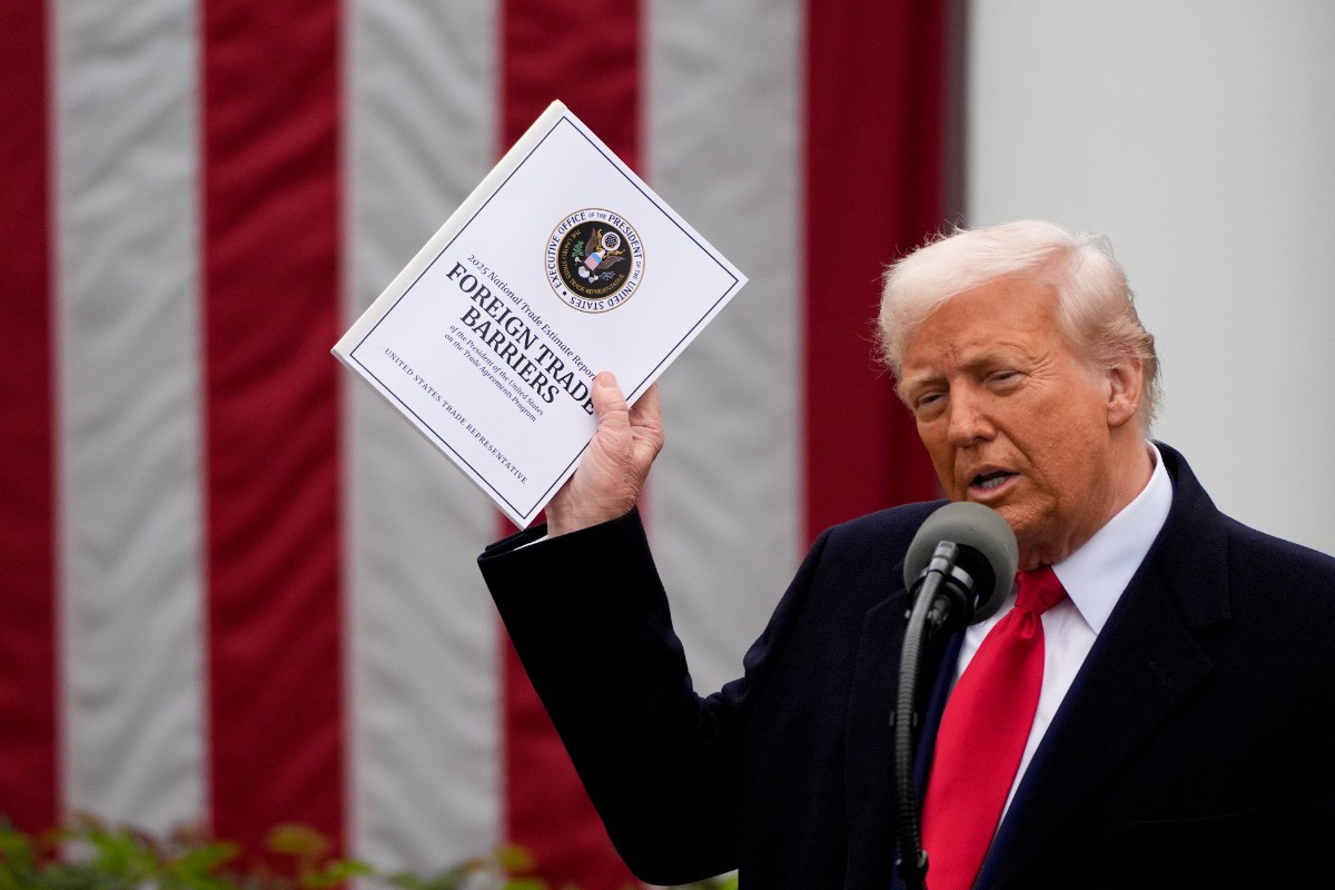 Право – с левыми: почему Трампу запрещают вводить новые пошлины