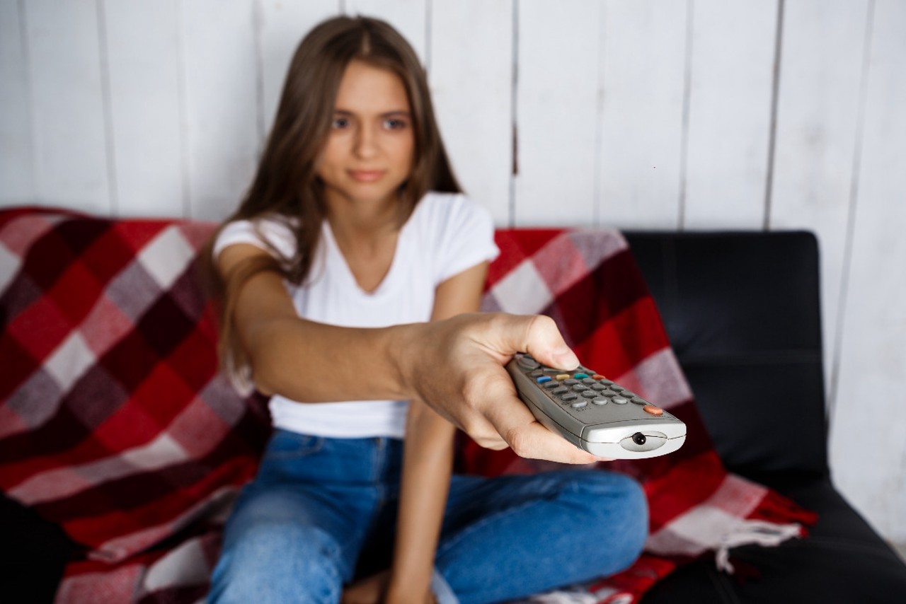 Плюс – в минус: сколько россияне тратят на ежемесячные подписки на сервисы