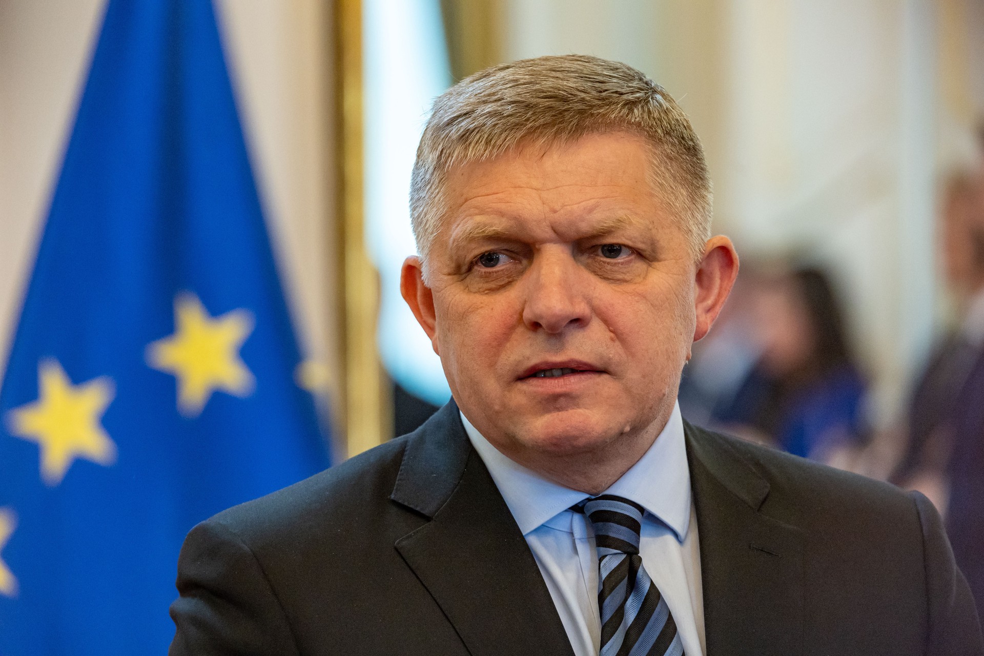 «Происходит фашизация»: политолог оценил попытки ЕС отговорить Фицо от поездки в Москву 9 мая