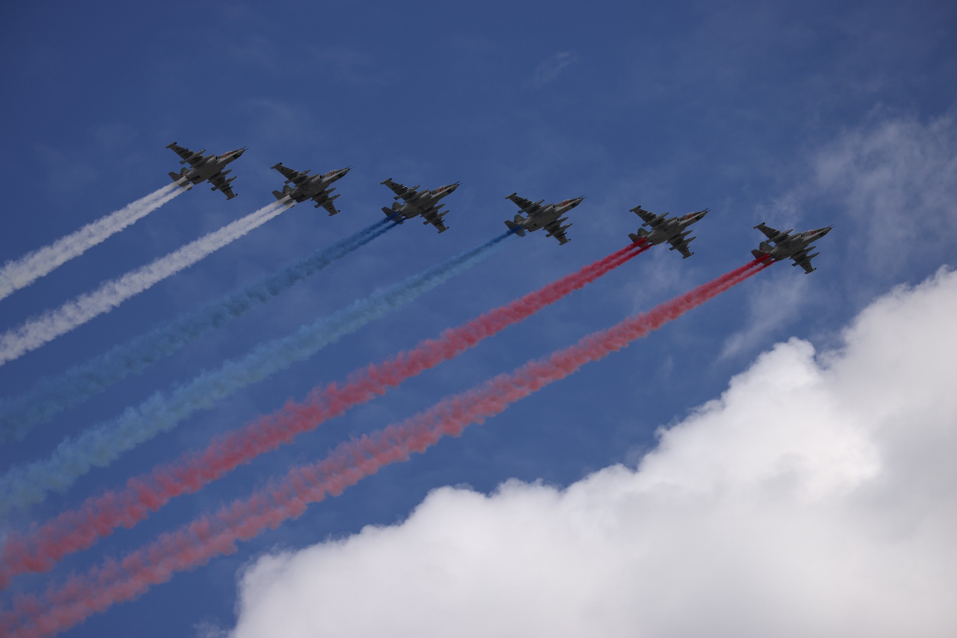Подполковник ВС США Дэвис: Парад в Москве доказывает, что Украину ждет поражение