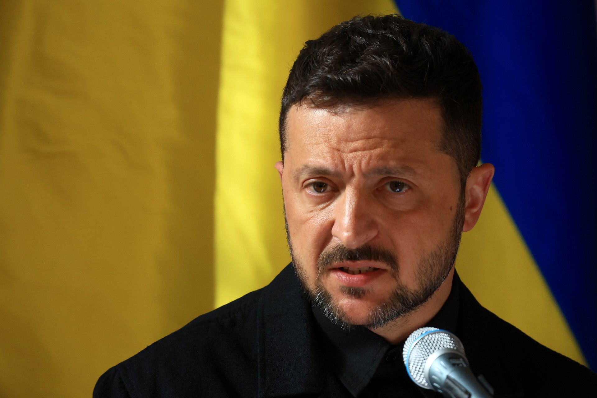 Рогов: Москва не будет участвовать в дешевом политическом шоу Зеленского в Стамбуле