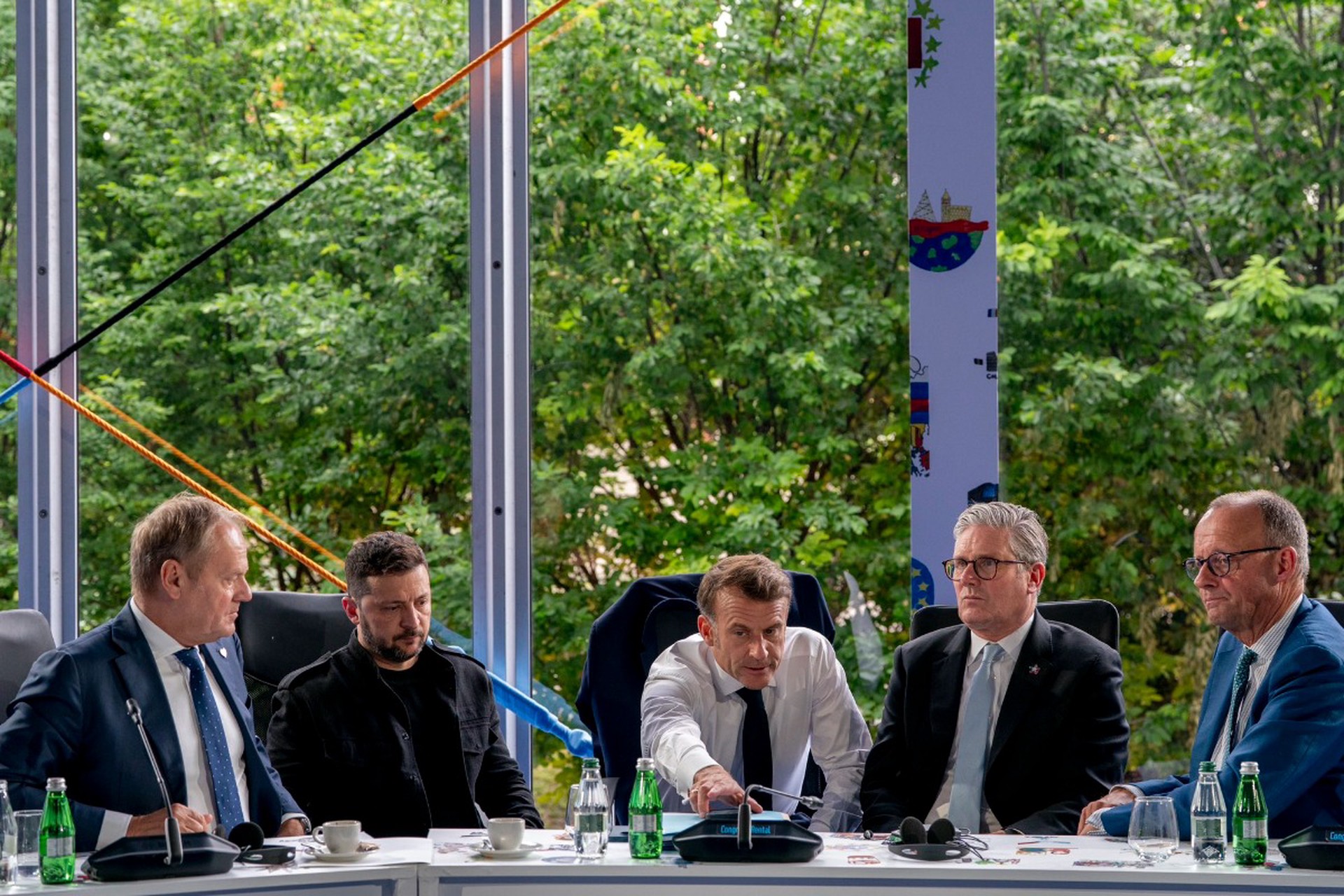 Макрон заявил, что позиция Москвы по прекращению огня неприемлема
