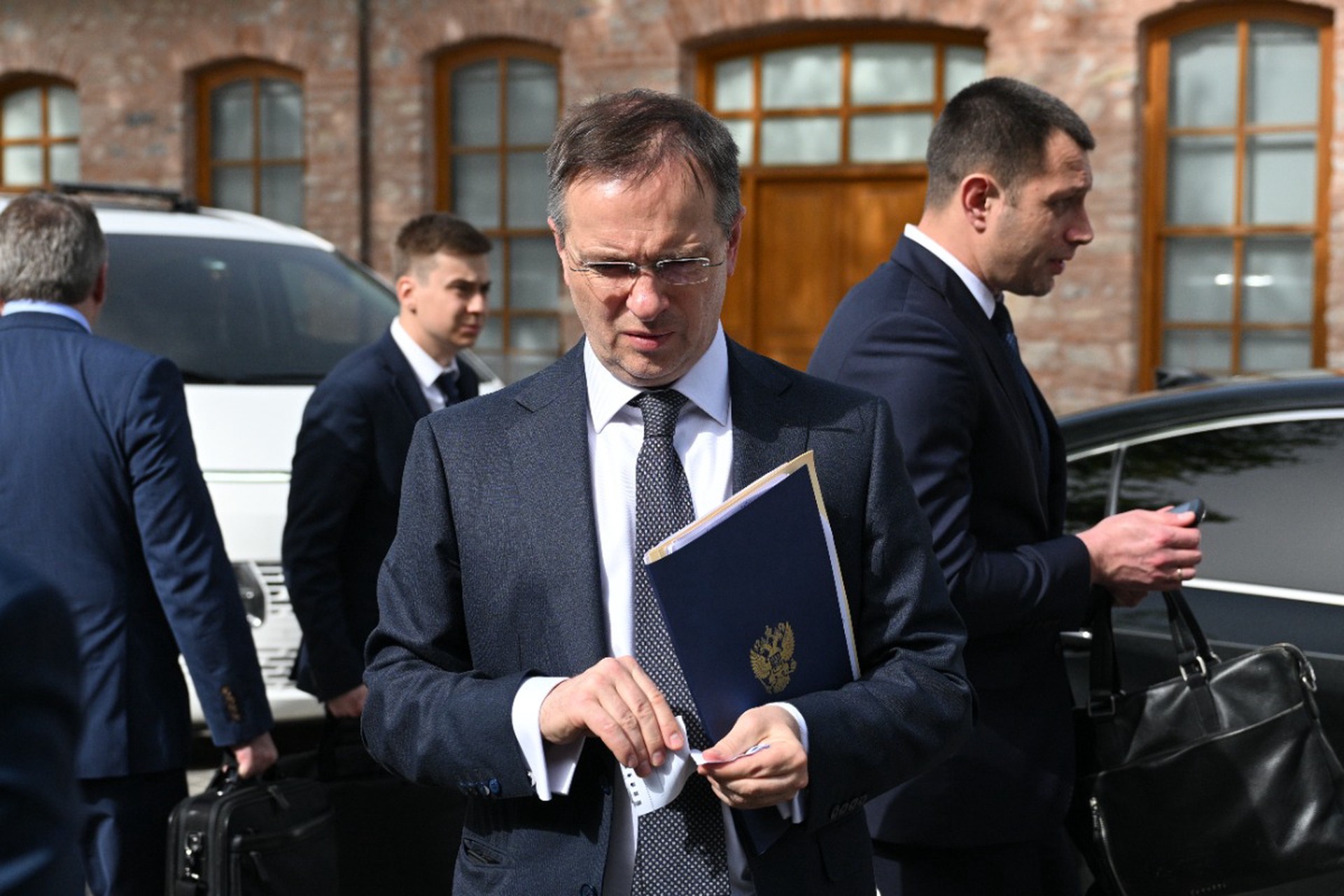 Пошли на проступки: на что себя обрекает Украина упрямством в Стамбуле