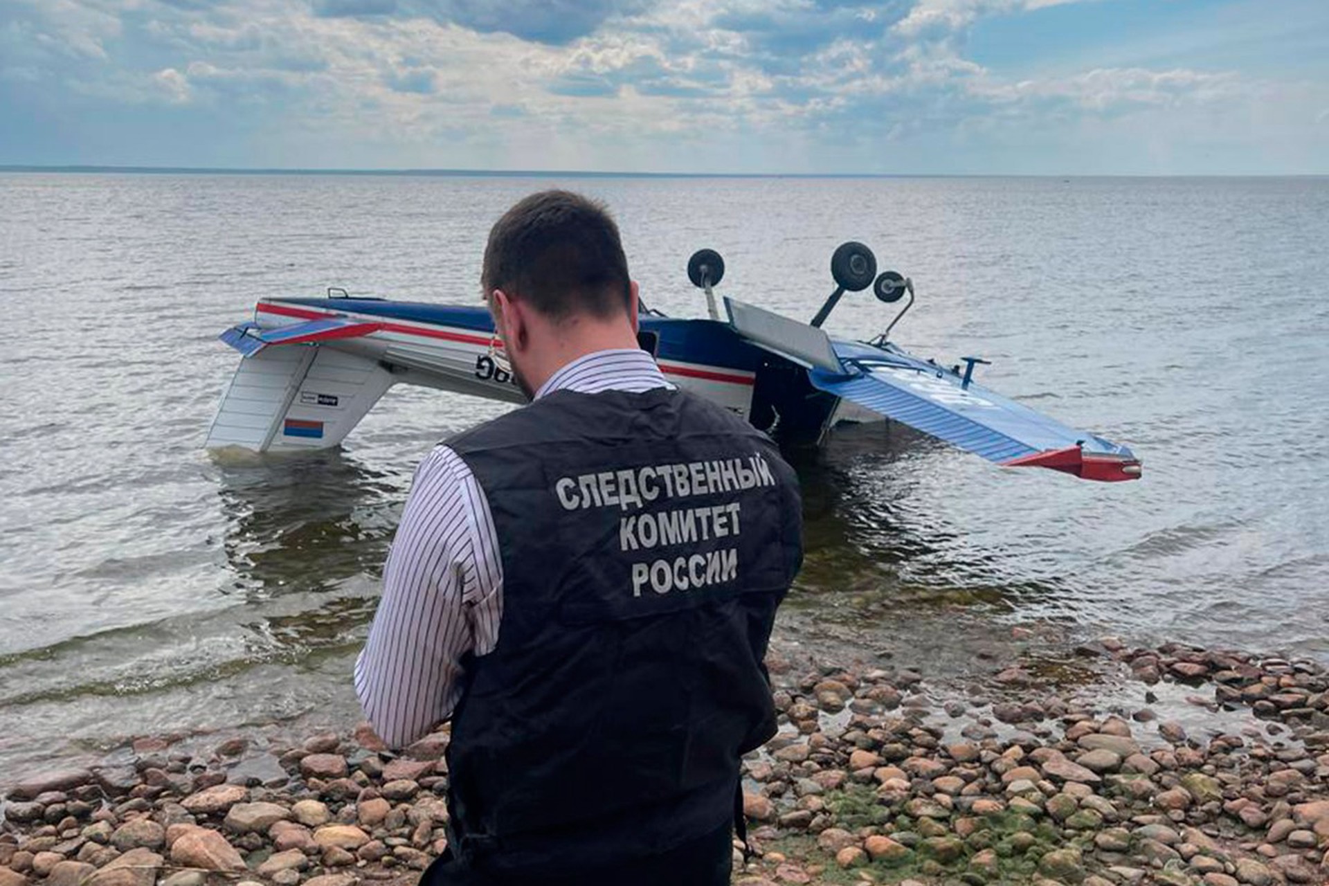 Легкомоторный самолет совершил аварийную посадку в Кронштадте