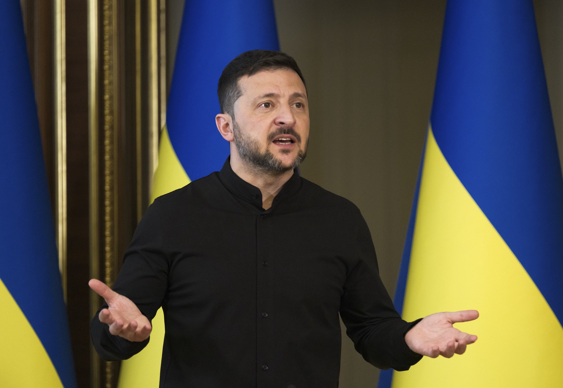 Полковник Дэвис призвал избавиться от Зеленского из-за его неадекватности