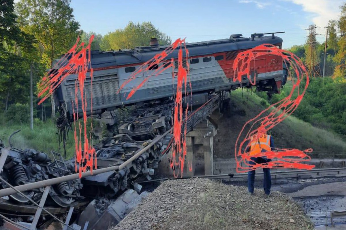 Пассажиры поезда, попавшего в ЧП в Брянской области, в течение часа будут отправлены в Москву