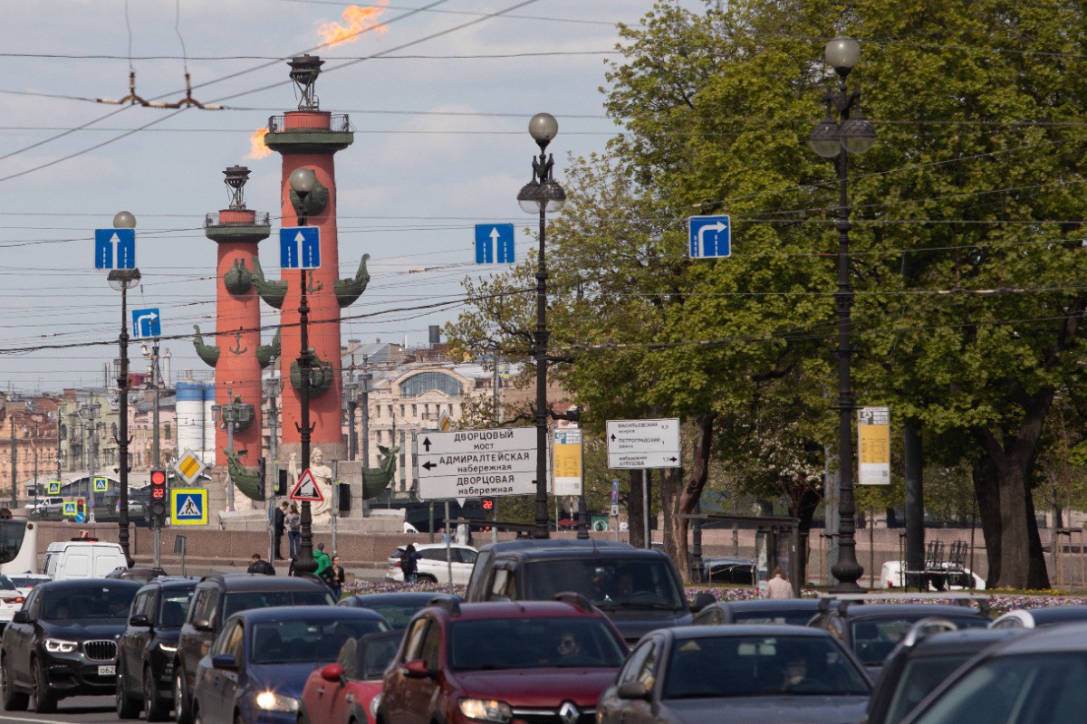 В Санкт-Петербурге зажгут Ростральные колонны в День России