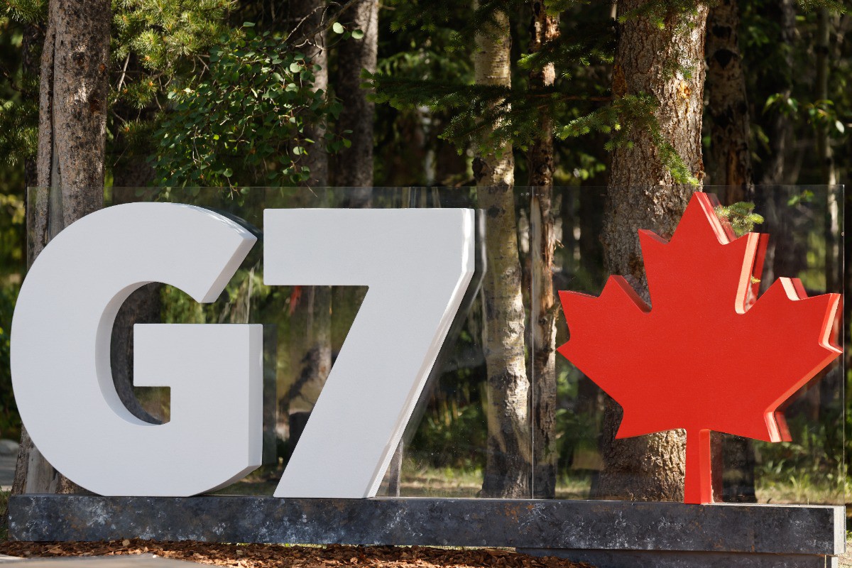 Медведей гризли назвали серьезной угрозой для саммита G7 и мировых лидеров