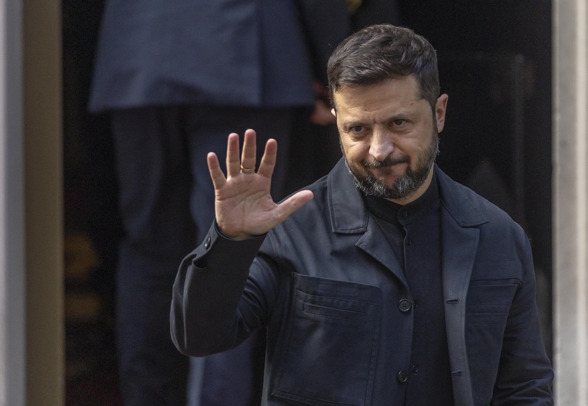 Зеленский пожаловался на смещение внимания с Украины на Ближний Восток