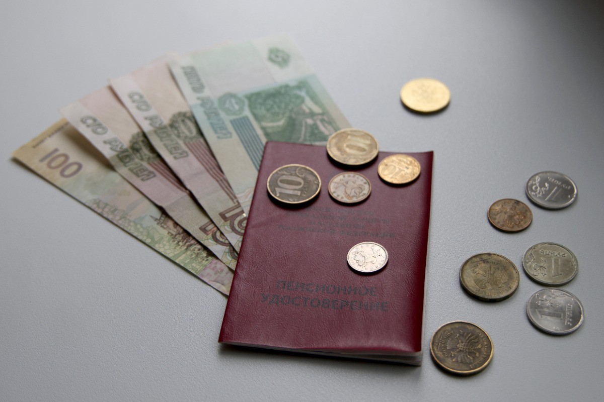 По 468 тыс. рублей хотят выплатить работающим пенсионерам 