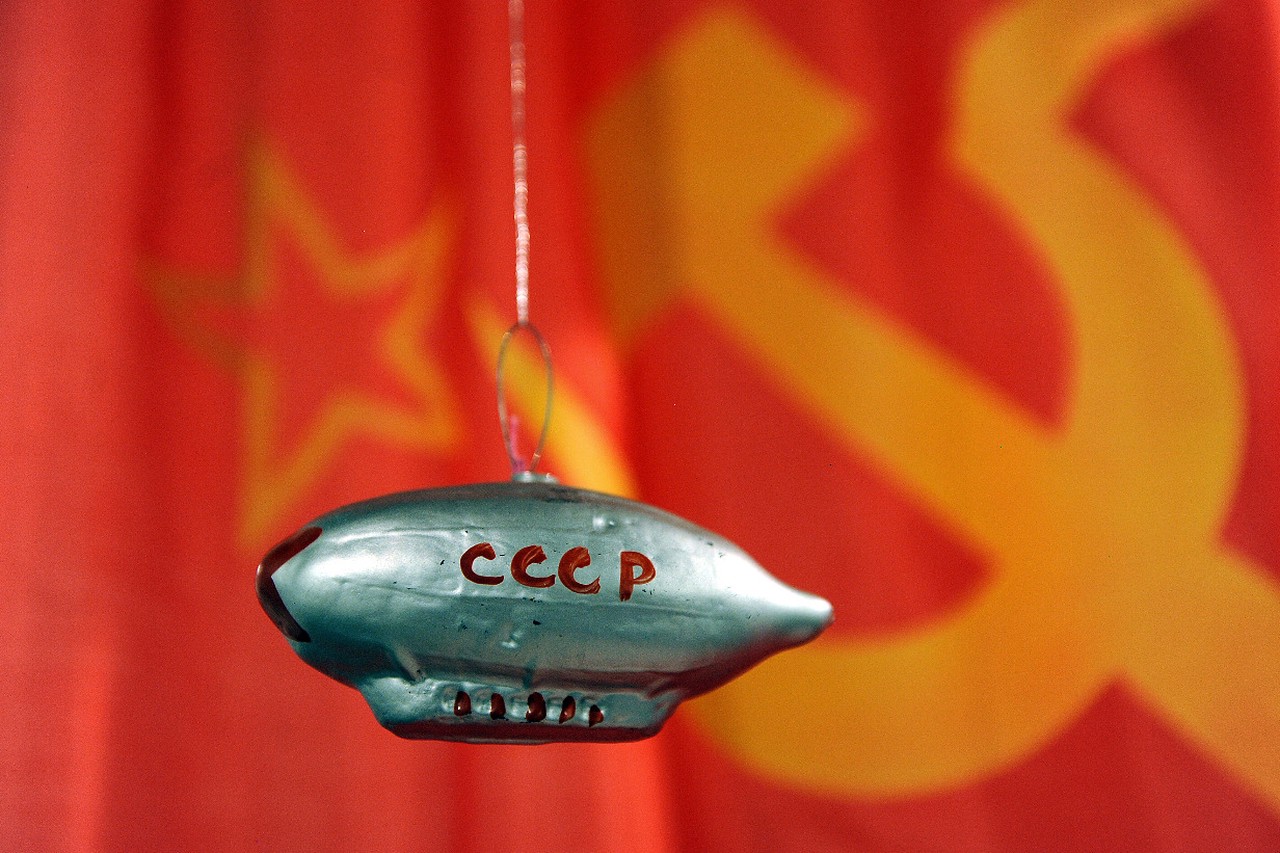 Эти 10 вещей выбрасывали в Советском Союзе, а сейчас за них готовы отдать состояние