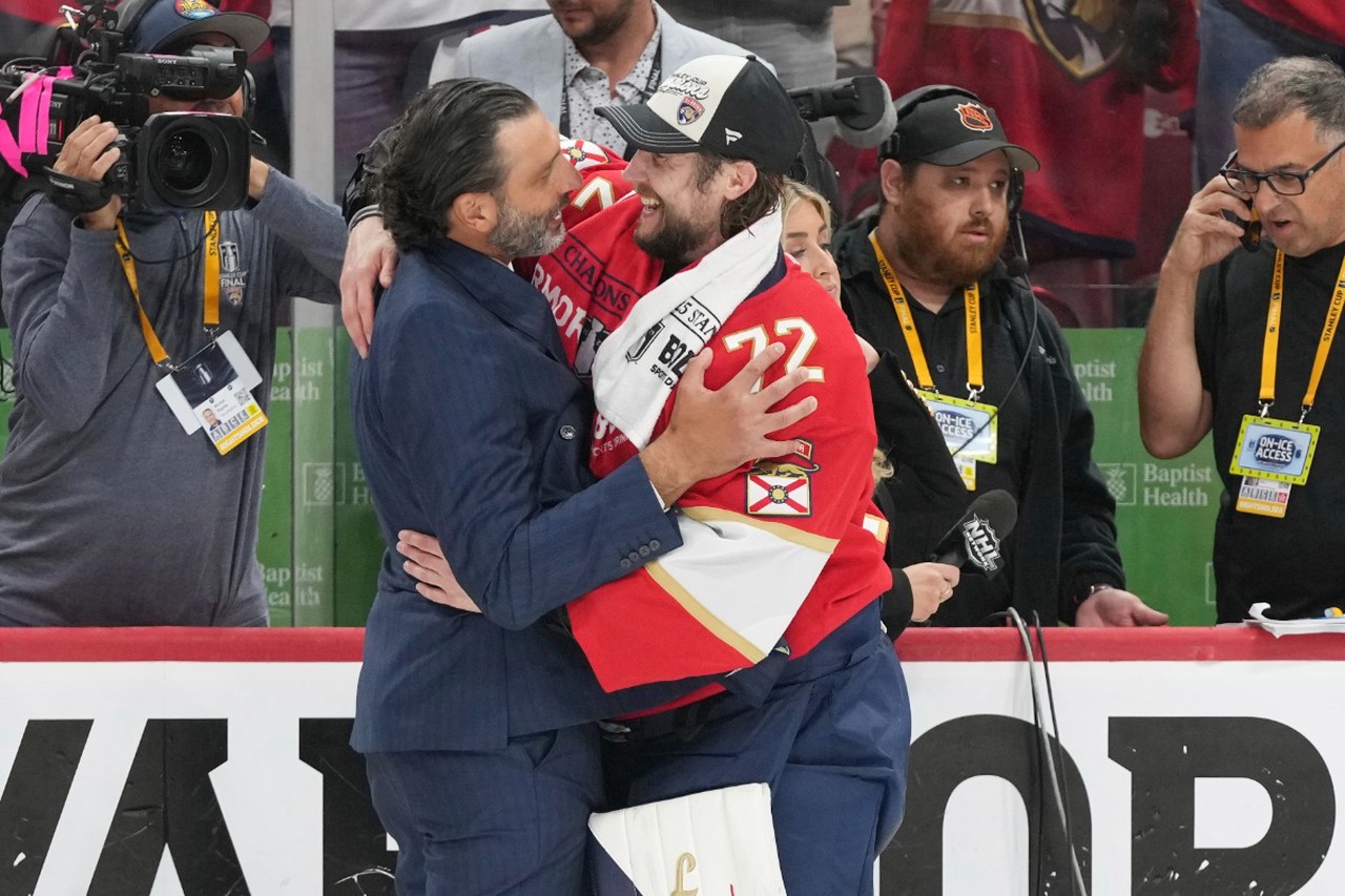 Как IIHF трижды проявила русофобию после победы Бобровского и Куликова в Кубке Стэнли