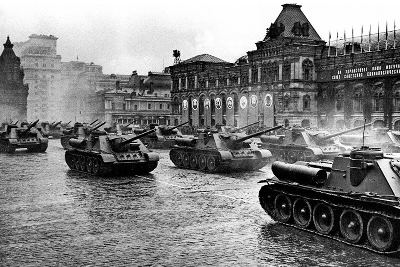 Ровно 80 лет назад в Москве прошел исторический Парад Победы