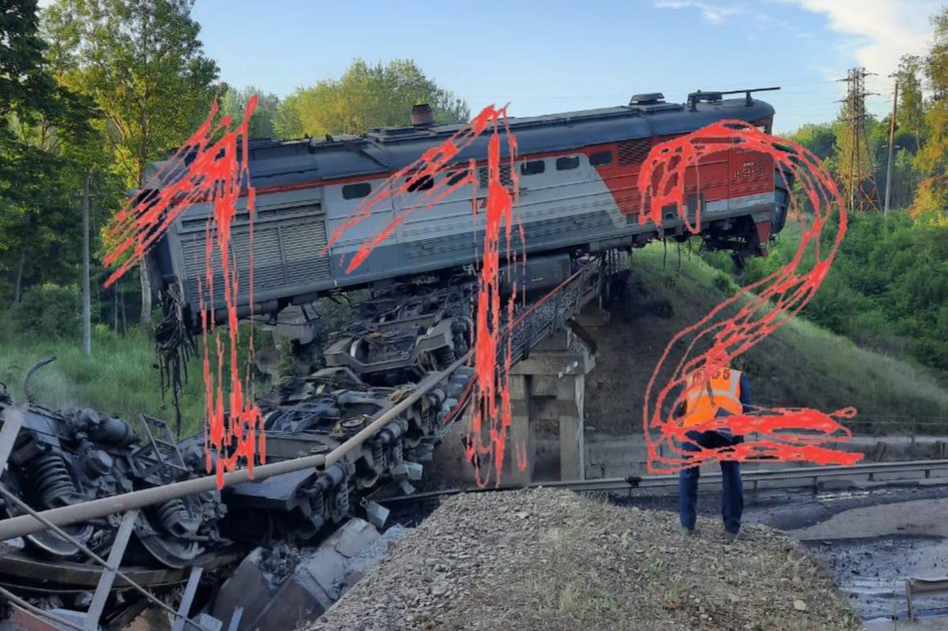 Пассажиры поезда, попавшего в ЧП в Брянской области, в течение часа будут отправлены в Москву