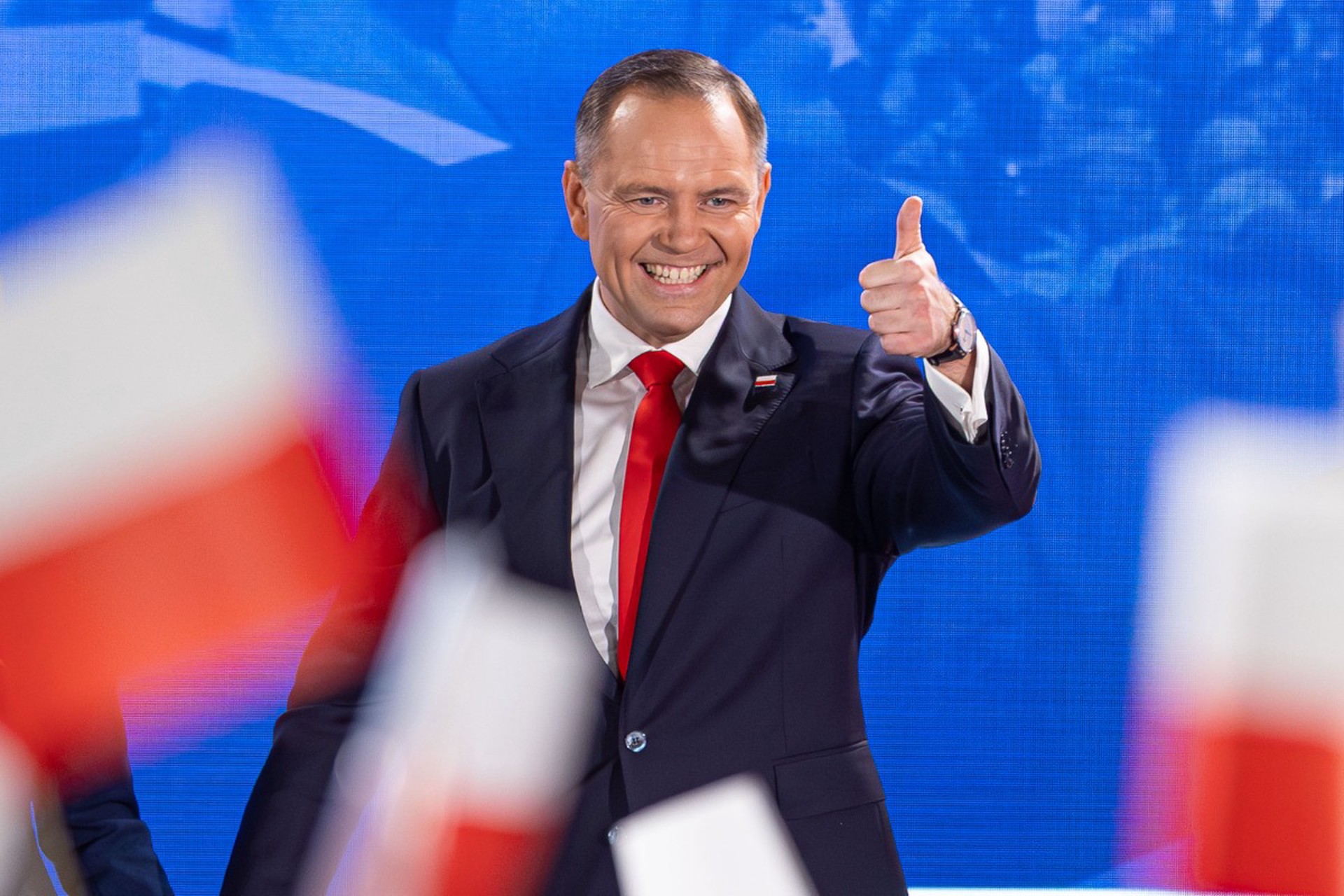 Кароль на троне: изменится ли курс Польши при новом президенте Навроцком