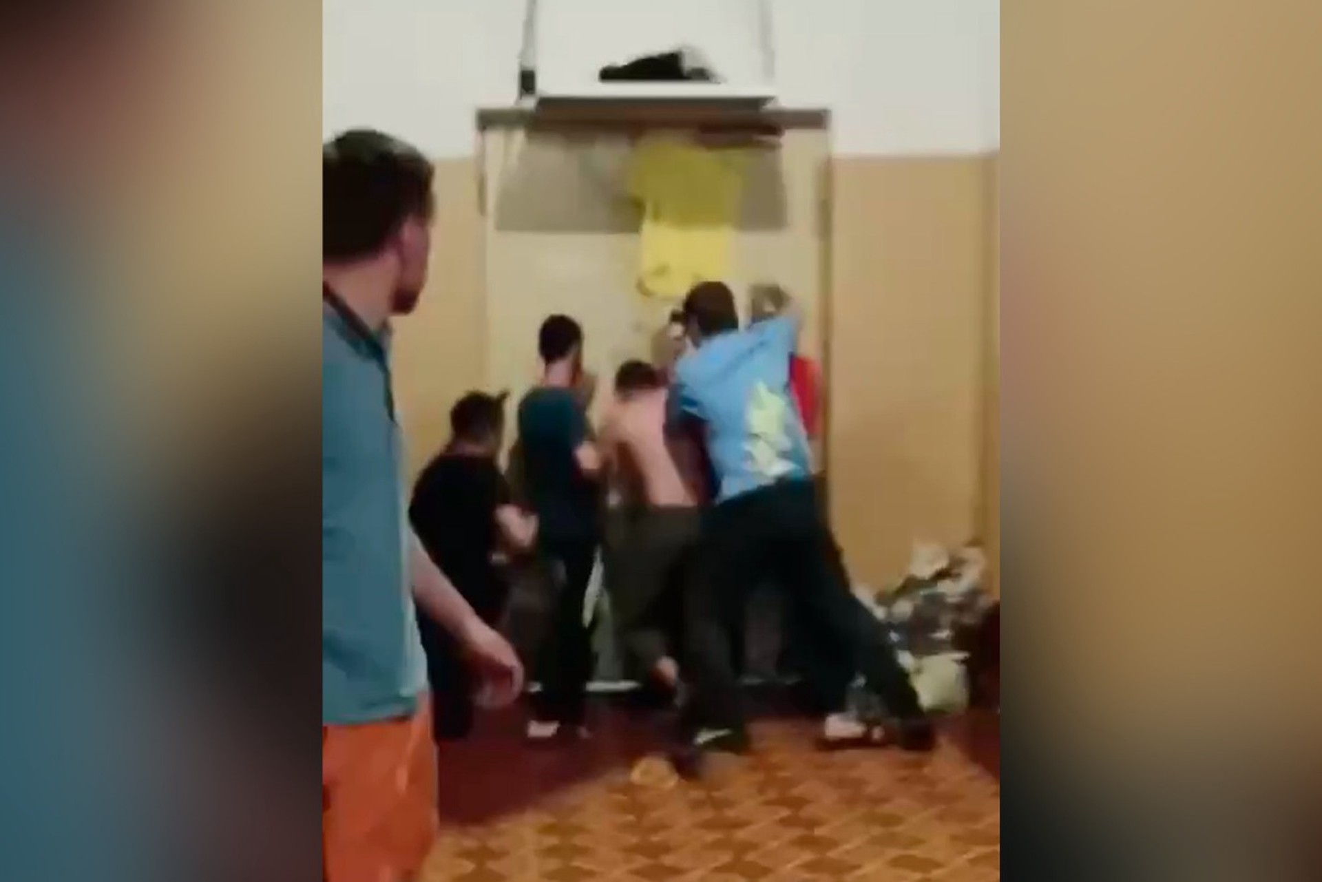 Мобилизованные устроили бунт в киевском ТЦК