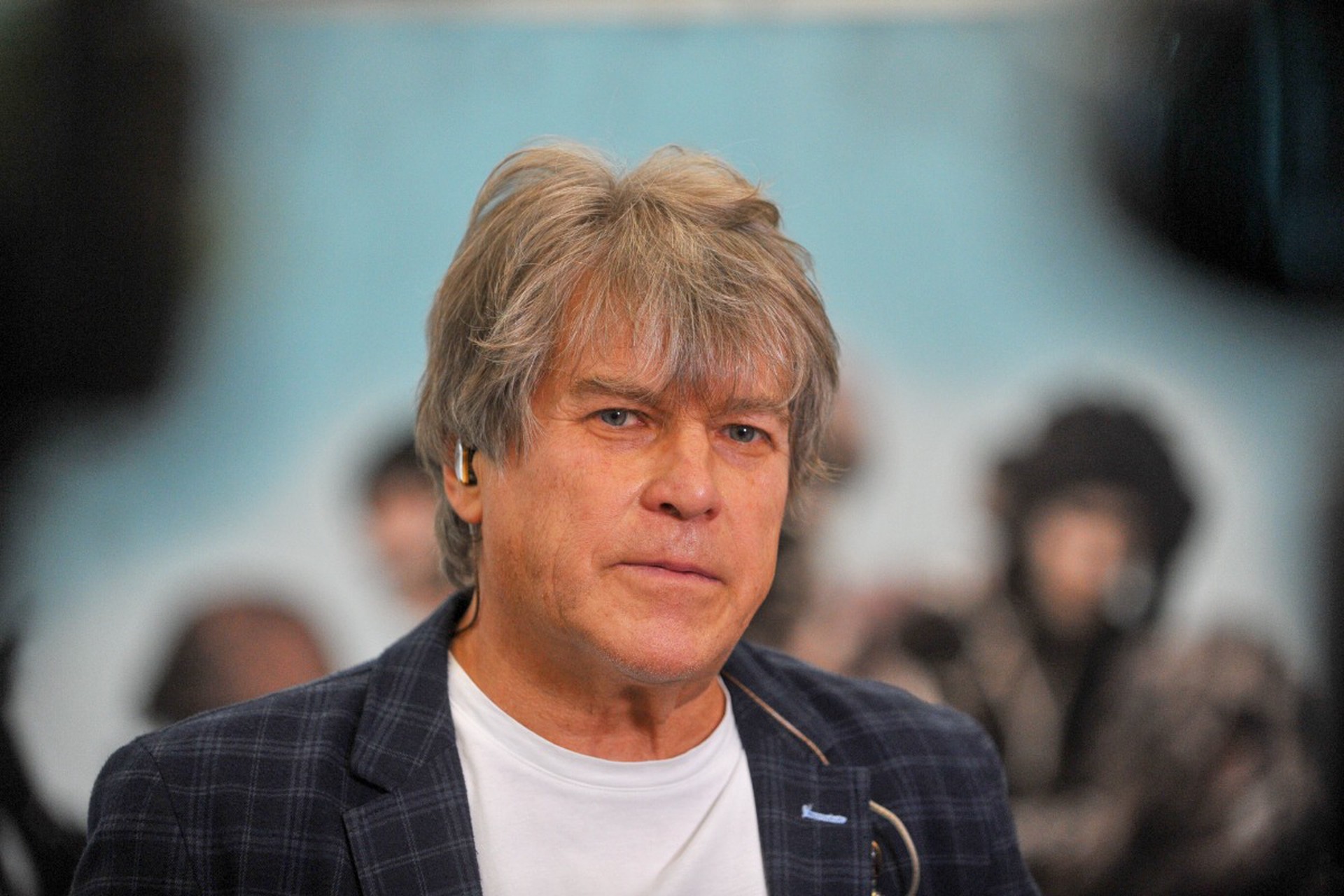 Алексей Глызин поддержал идею бесплатных выступлений в День России