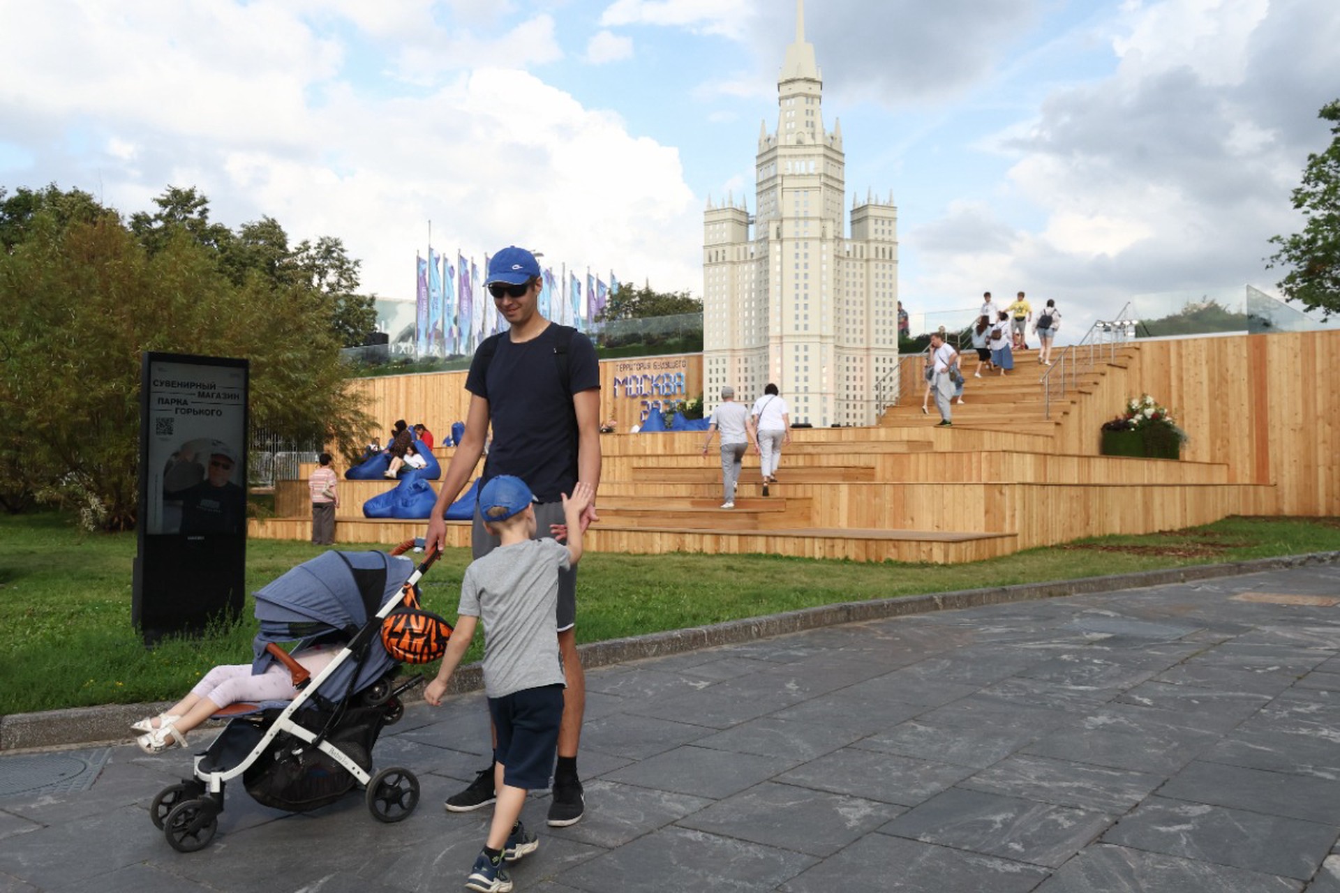 Папа в цель: что не так с предложением ввести звание «Отец-герой»