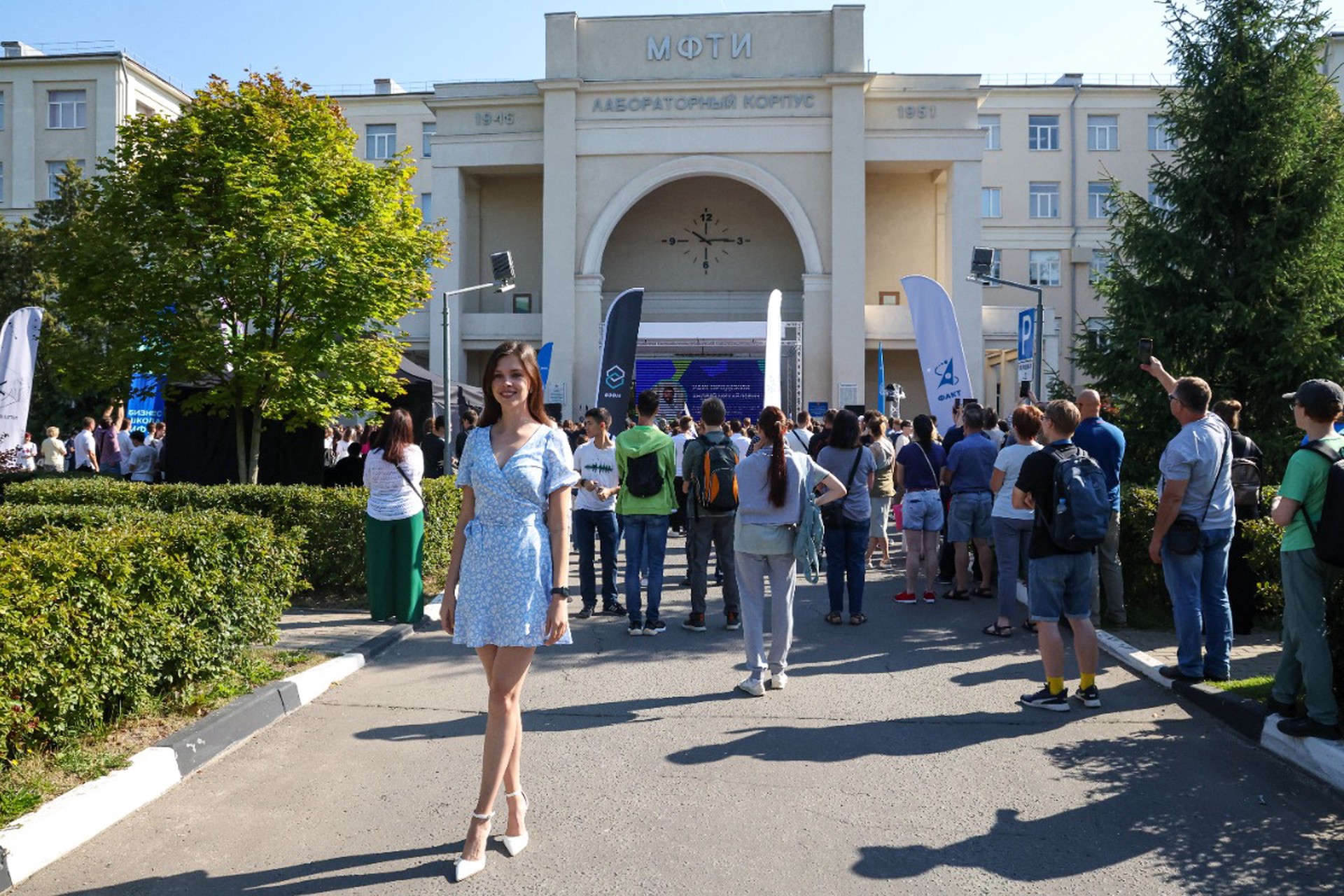 Названы вузы с самыми высокими зарплатами выпускников-айтишников