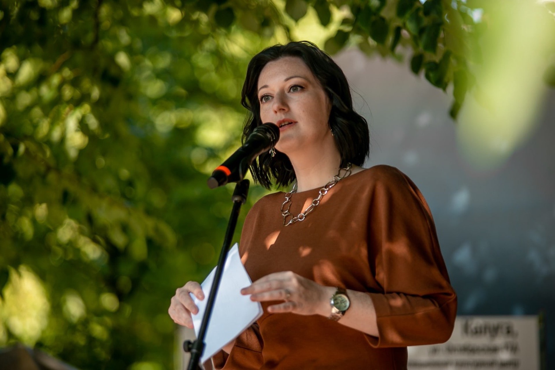 Теплова на сердце: почему мы не успеваем говорить добрые слова поэтам