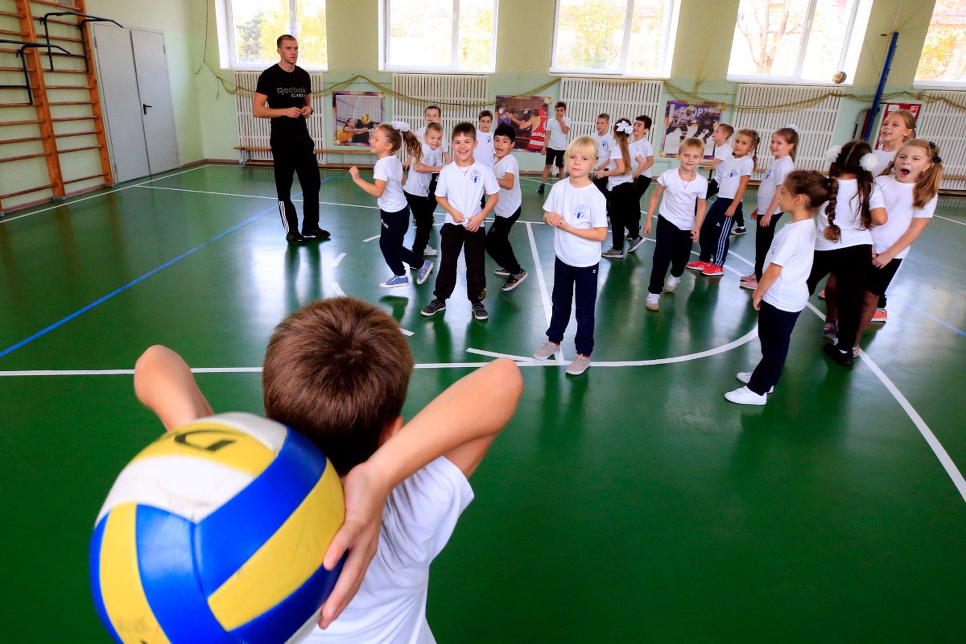 Спорная форма: почему школьникам будет полезно одинаково одеваться на уроки физкультуры