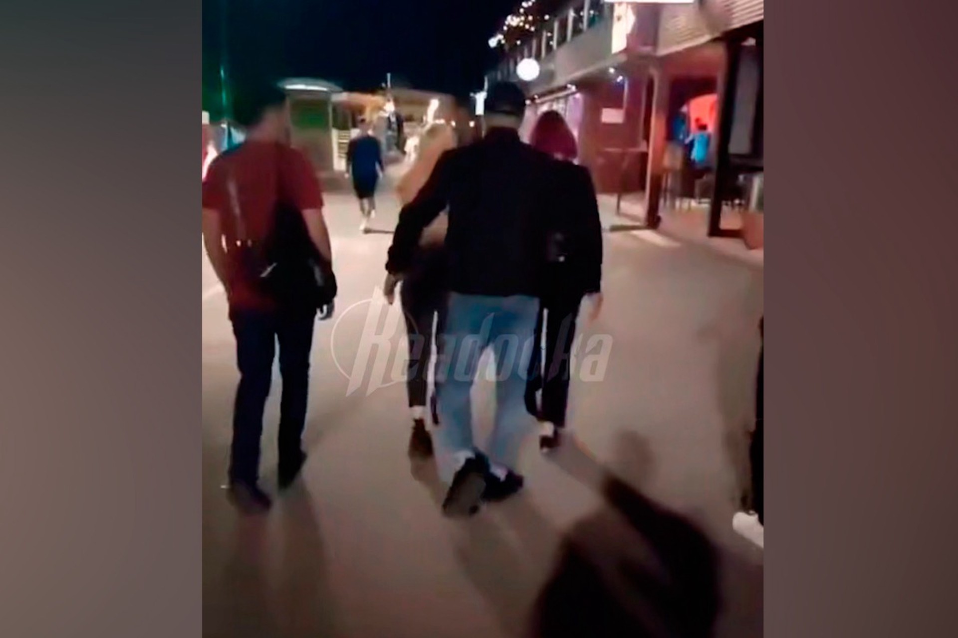 Мигрант решил прославиться в TikTok приставаниями к москвичкам на улице