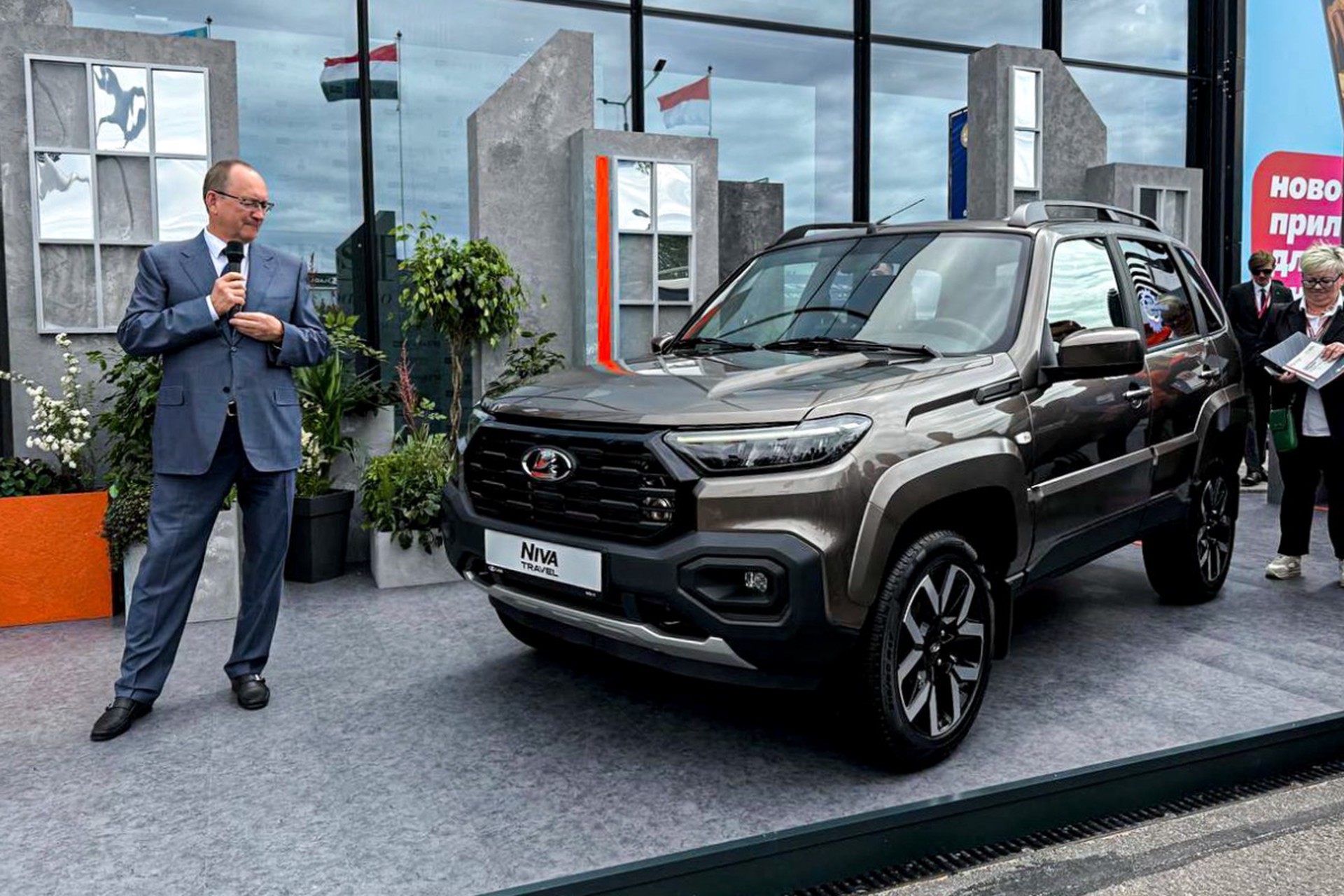 Автоэксперт рассказал, сколько будет стоить новая Lada Niva Travel