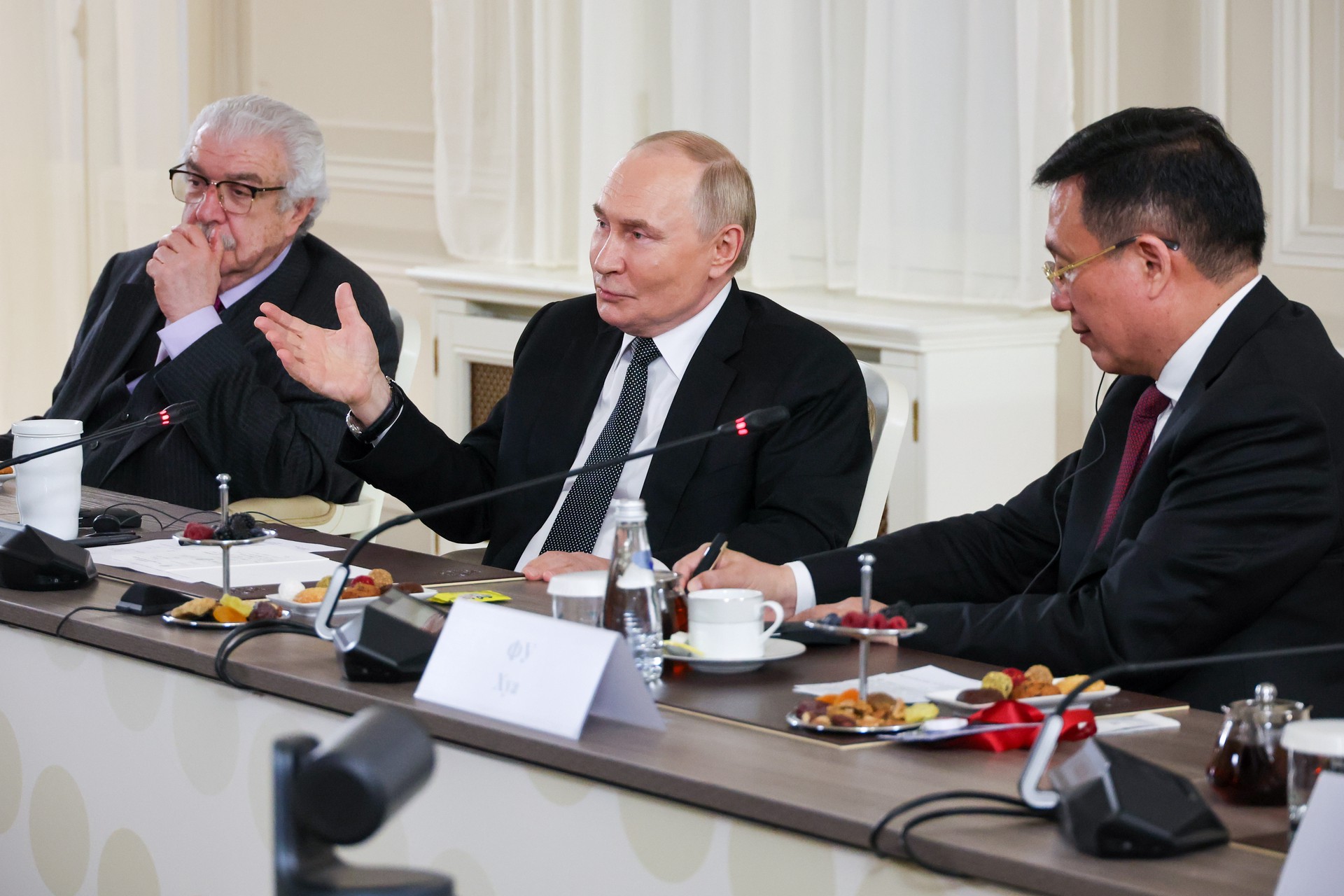 Политолог объяснил, для кого Путин провел пресс-конференцию с иностранными журналистами