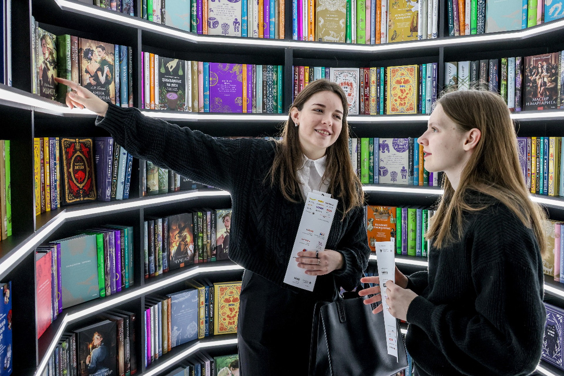 Библиотечный фронт: как подружить школьников с современной патриотической книгой