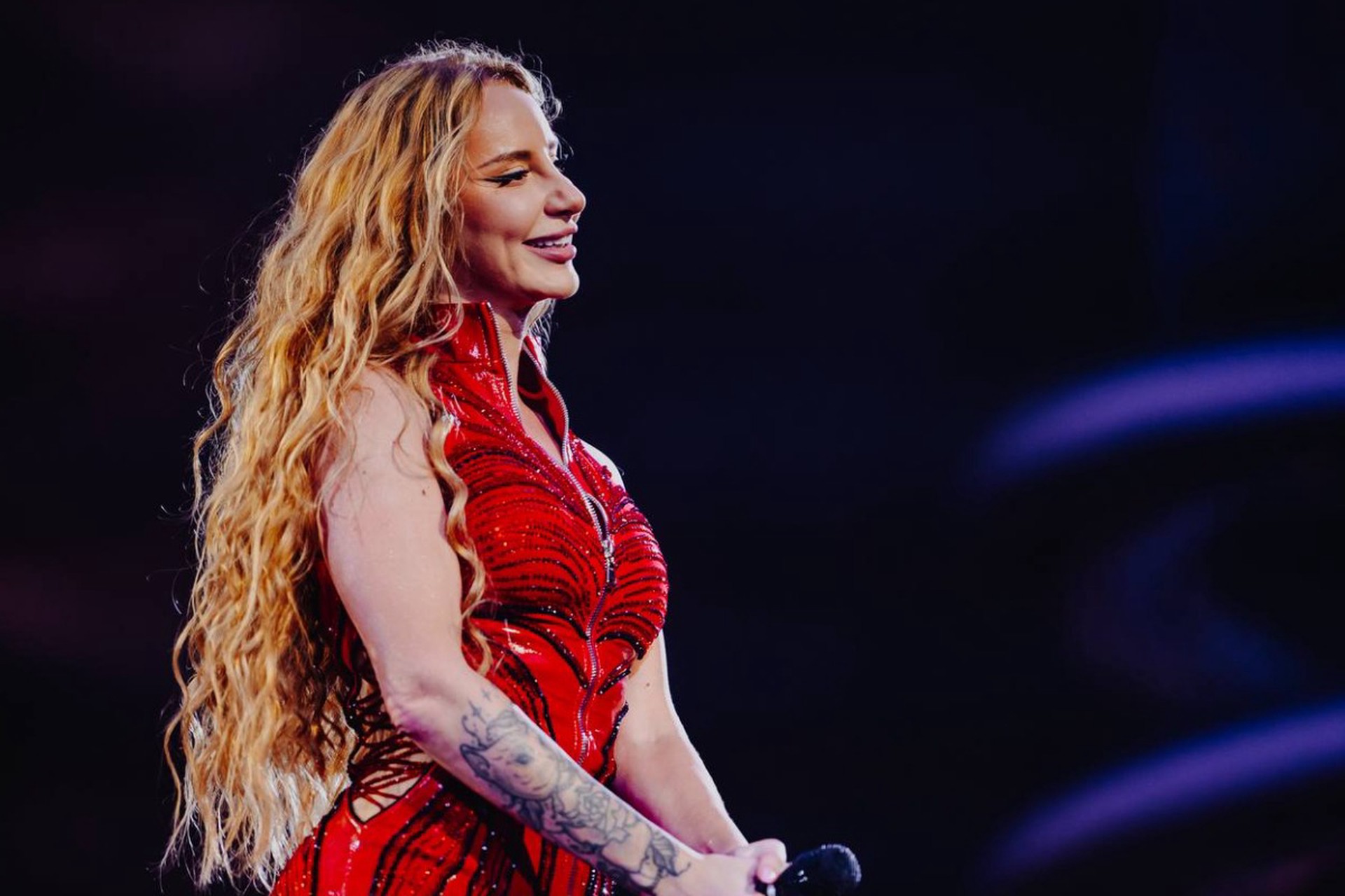 Анна Асти могла заработать миллионы на использовании ее имени сетью караоке-баров