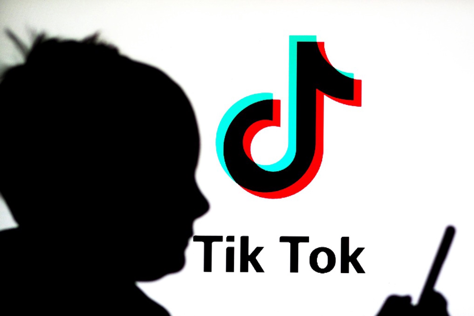ТikTok могут заблокировать в РФ из-за опасных для детей трендов
