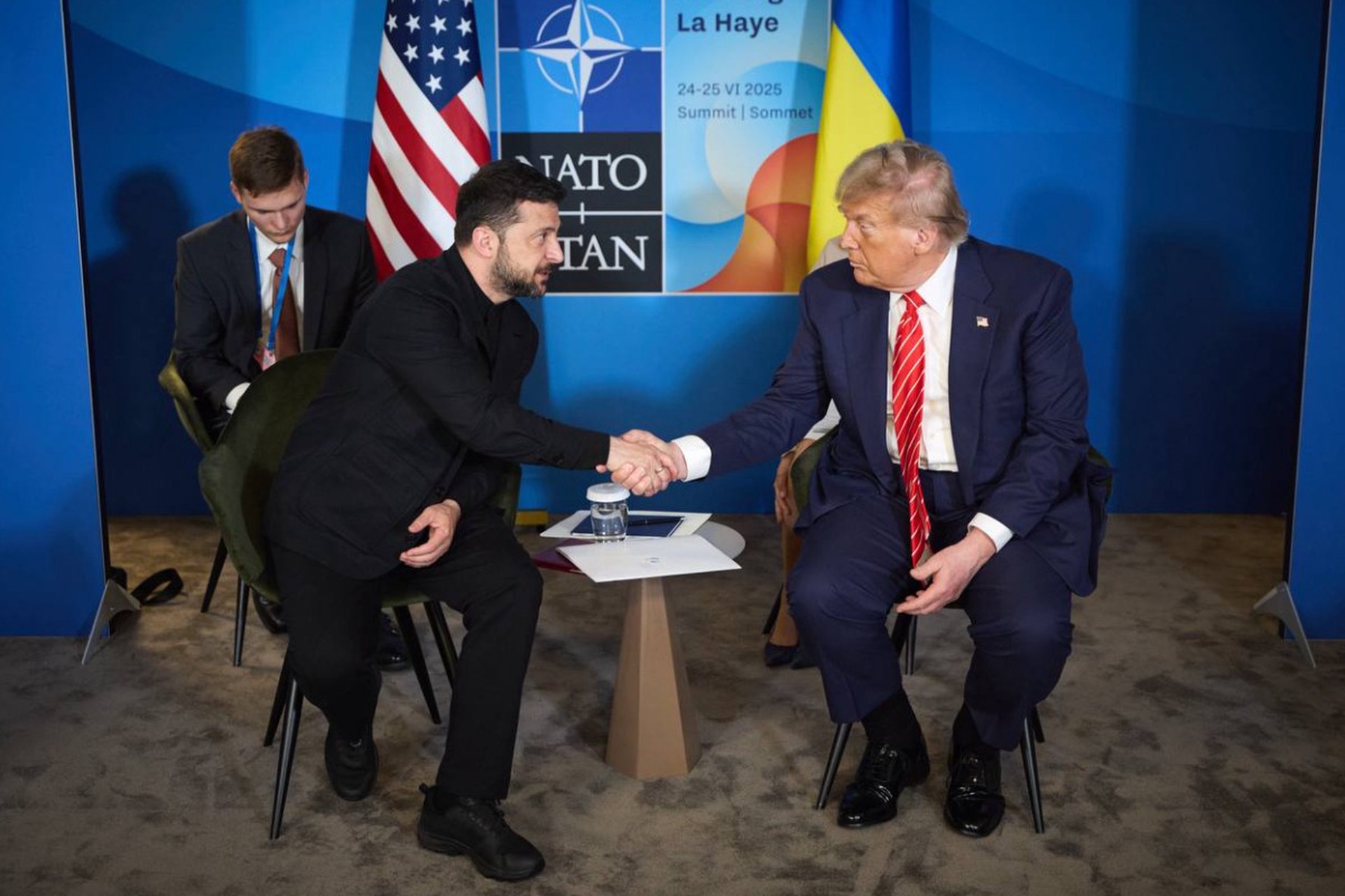 Трамп встретился с Зеленским в Гааге