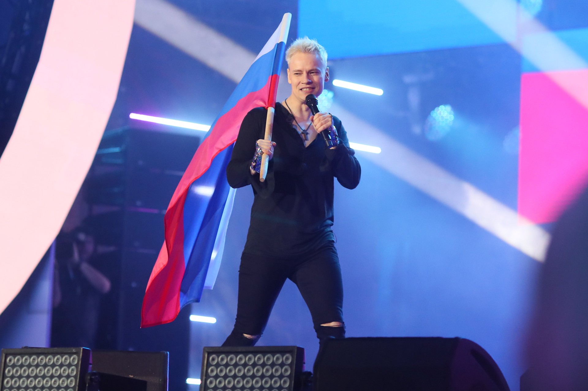 Соседов объяснил, почему идея петь песни SHAMAN в школах является провальной