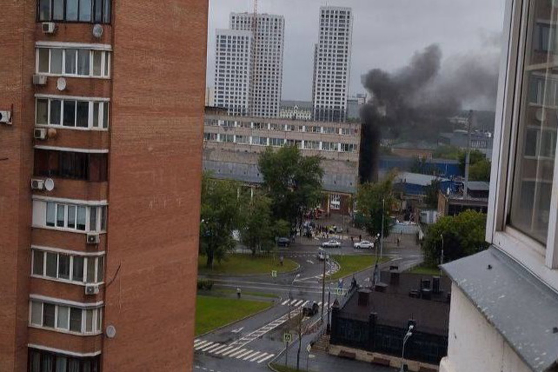 Baza: На востоке Москвы взорвалась машина