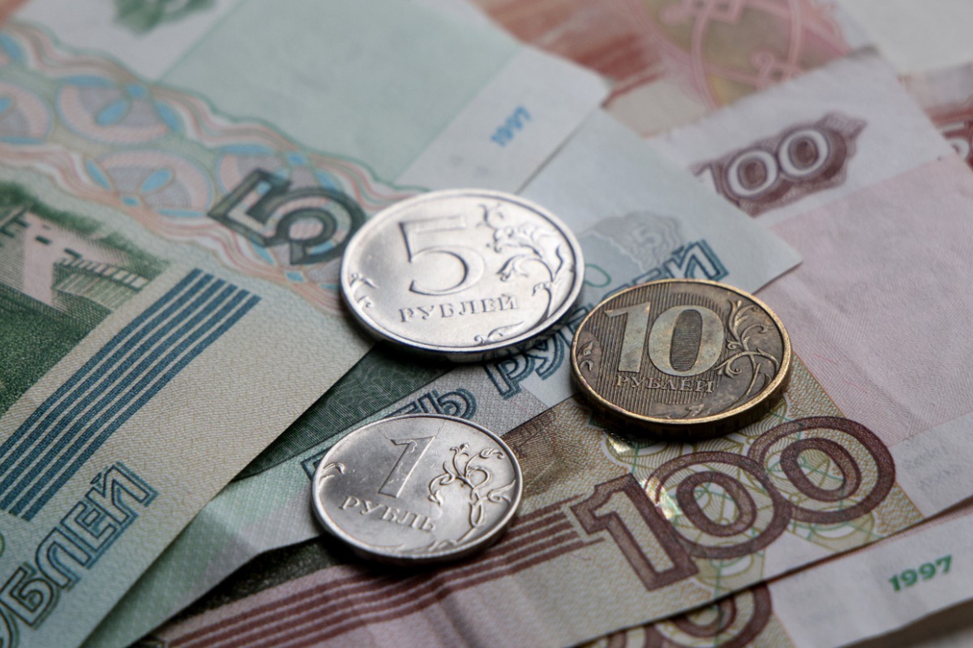 Стало известно, когда минимальная ставка НДФЛ в России может вырасти до 25%