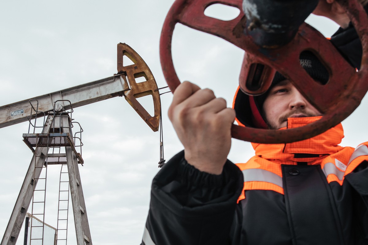 ЕС отменил разрешение для Чехии на импорт нефти из РФ