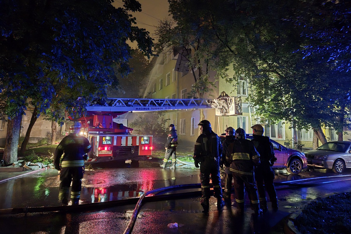 Девять человек пострадали при пожаре на Мытной улице в Москве