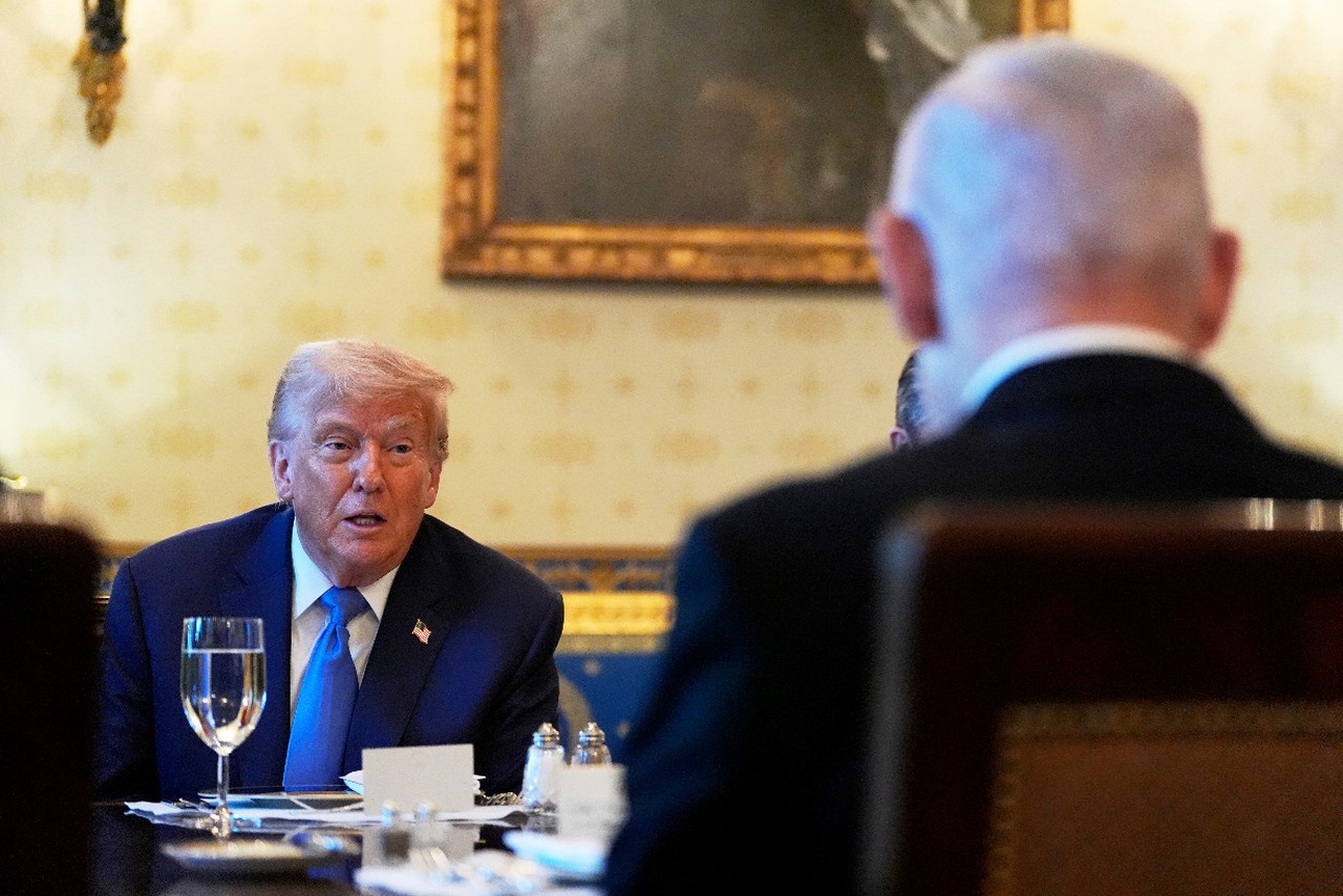 О чем пишут иноСМИ 9 июля: Трамп угрожал Путину и Си, «фейковый» госсекретарь США, Нетаньяху улетел из США ни с чем