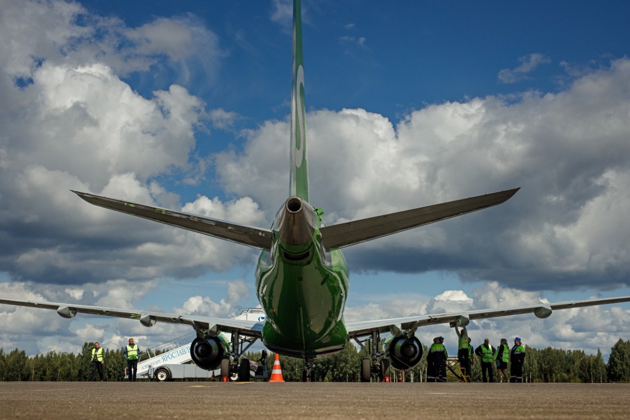 «Военное преступление» в центре Екатеринбурга: разрушенная многоэтажка, шесть пострадавших и 50 эвакуированных после атаки БПЛА 