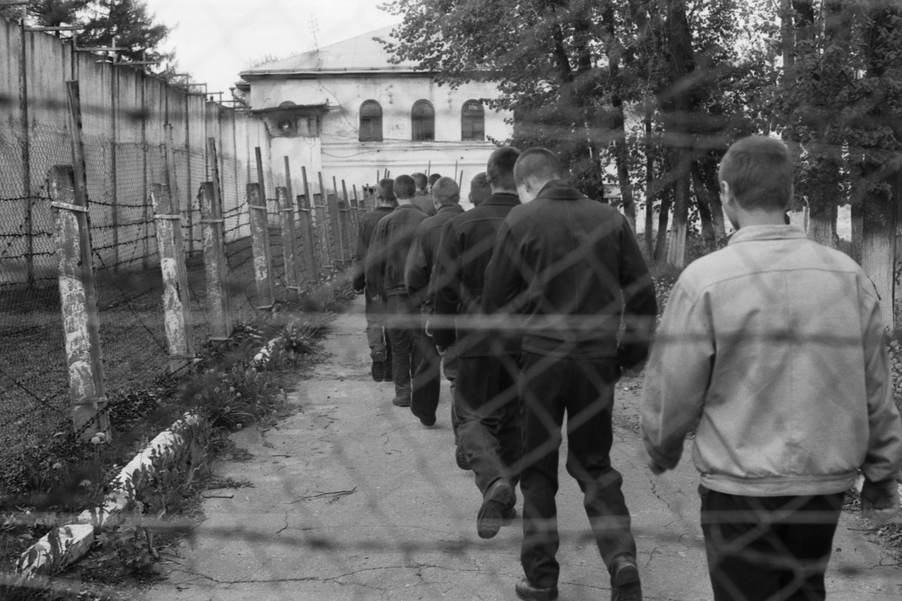 Отрубили палец надзирателю и хотели утопить начальника: что известно о крупнейшем в истории СССР тюремном бунте