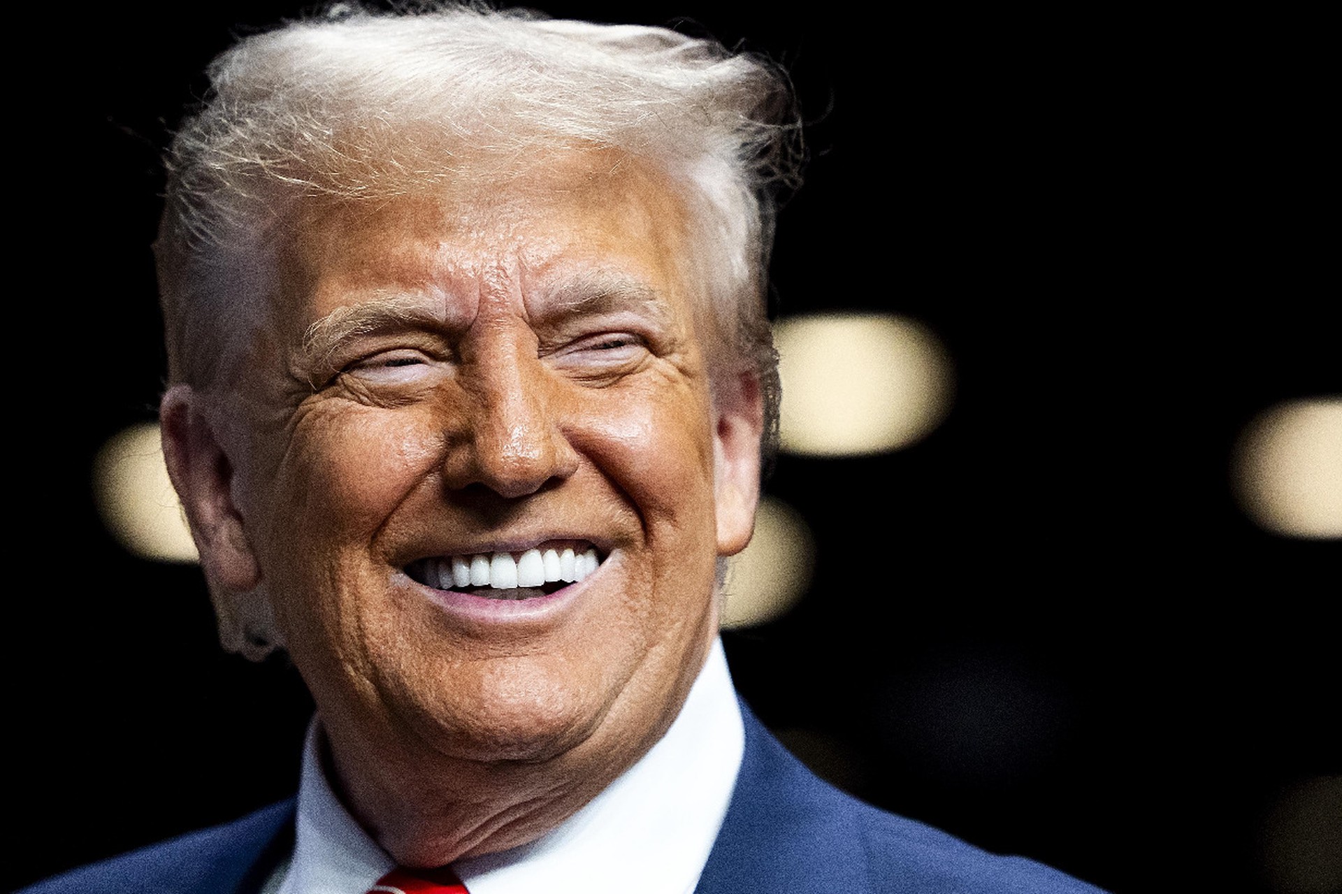 Политолог: Доктрина Трампа во внешней политике уступает России