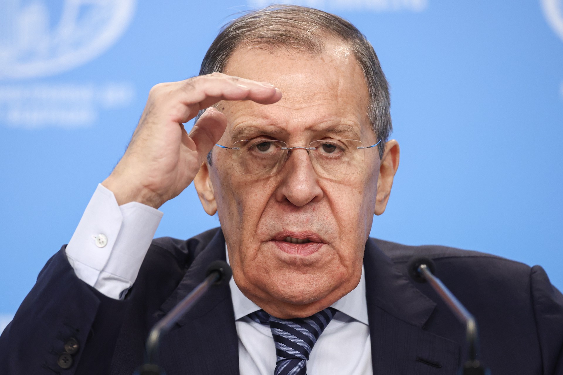 Лавров заявил, что ситуация с госдолгом США вышла из-под контроля