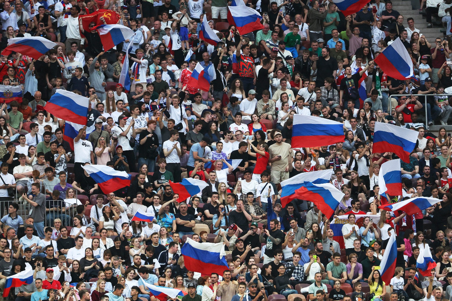 Россия обошла Украину в рейтинге УЕФА, несмотря на отстранение