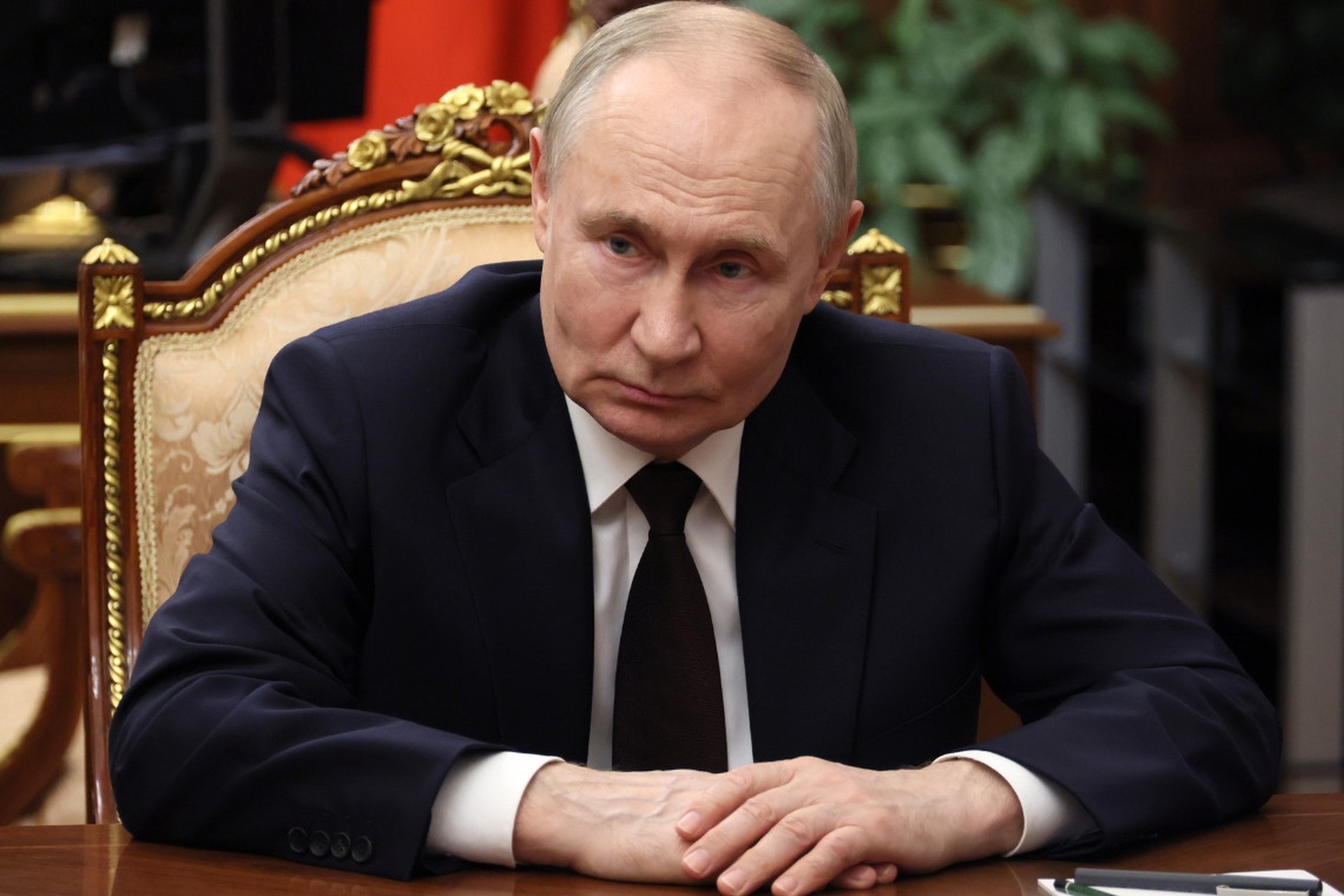 Стало известно, сколько россиян доверяют Путину