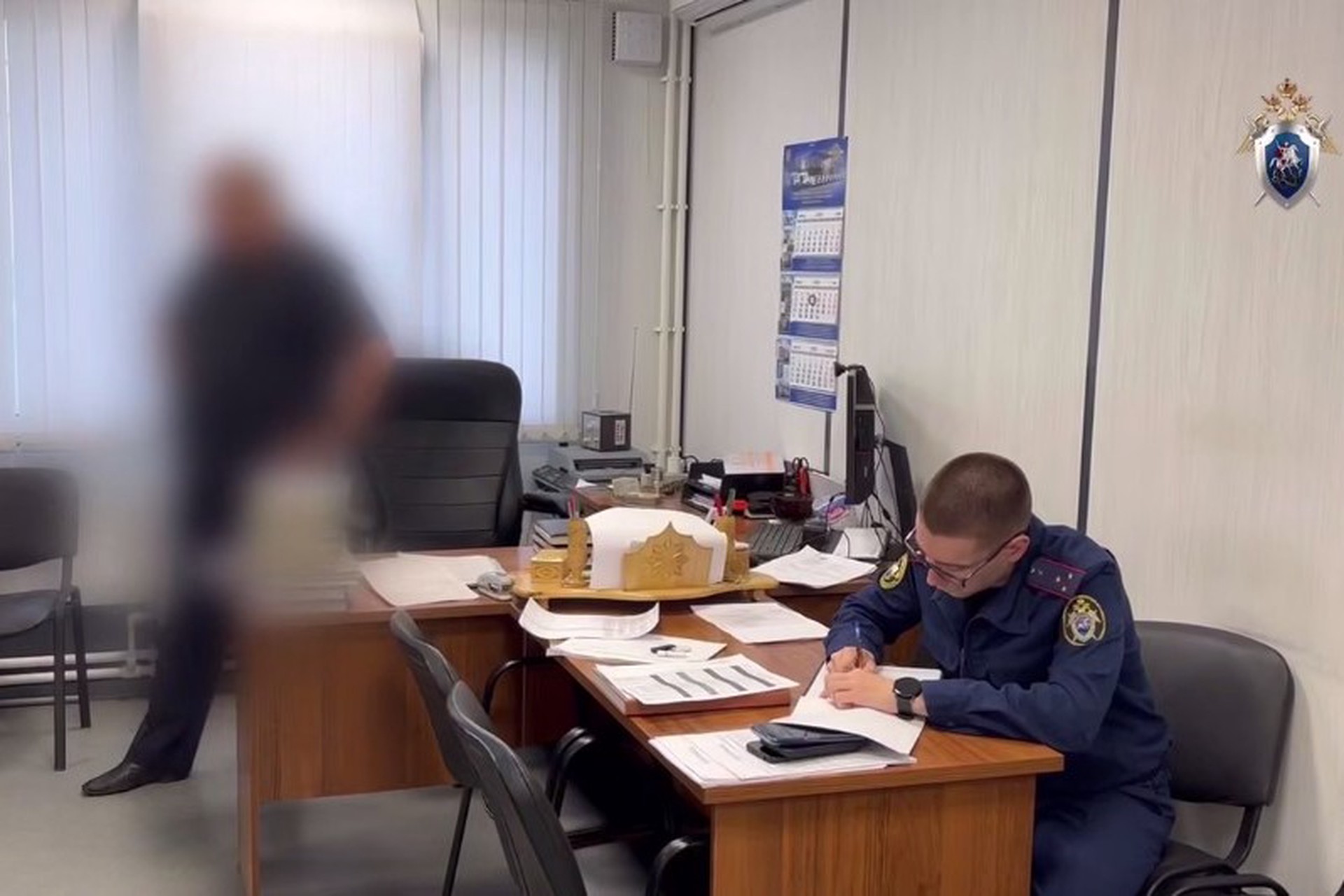 Сотрудники четырех отделов полиции в Ленобласти задержаны за взятки